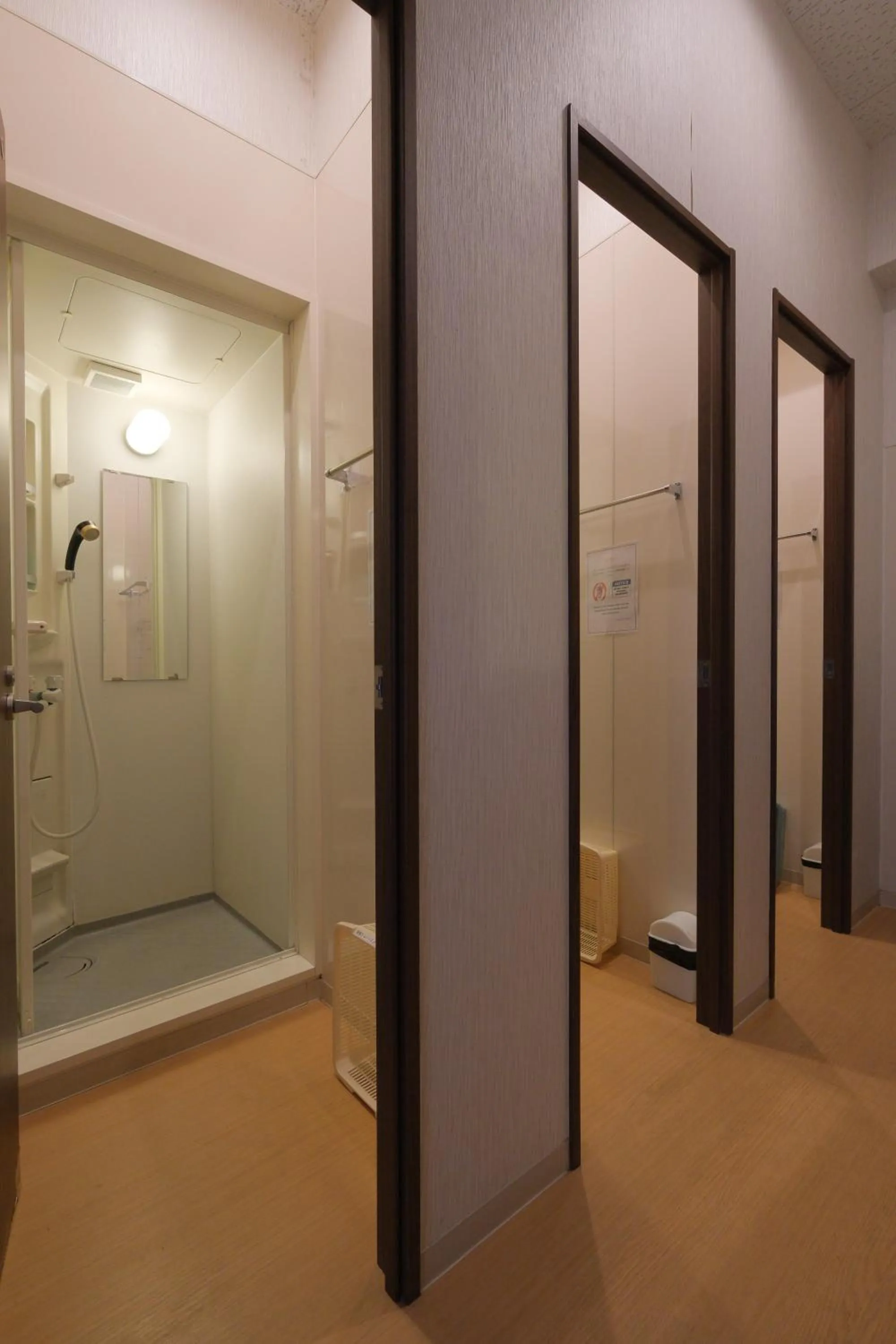 Bunk Bed in Female Dormitory Room   in Guest House Umikaji