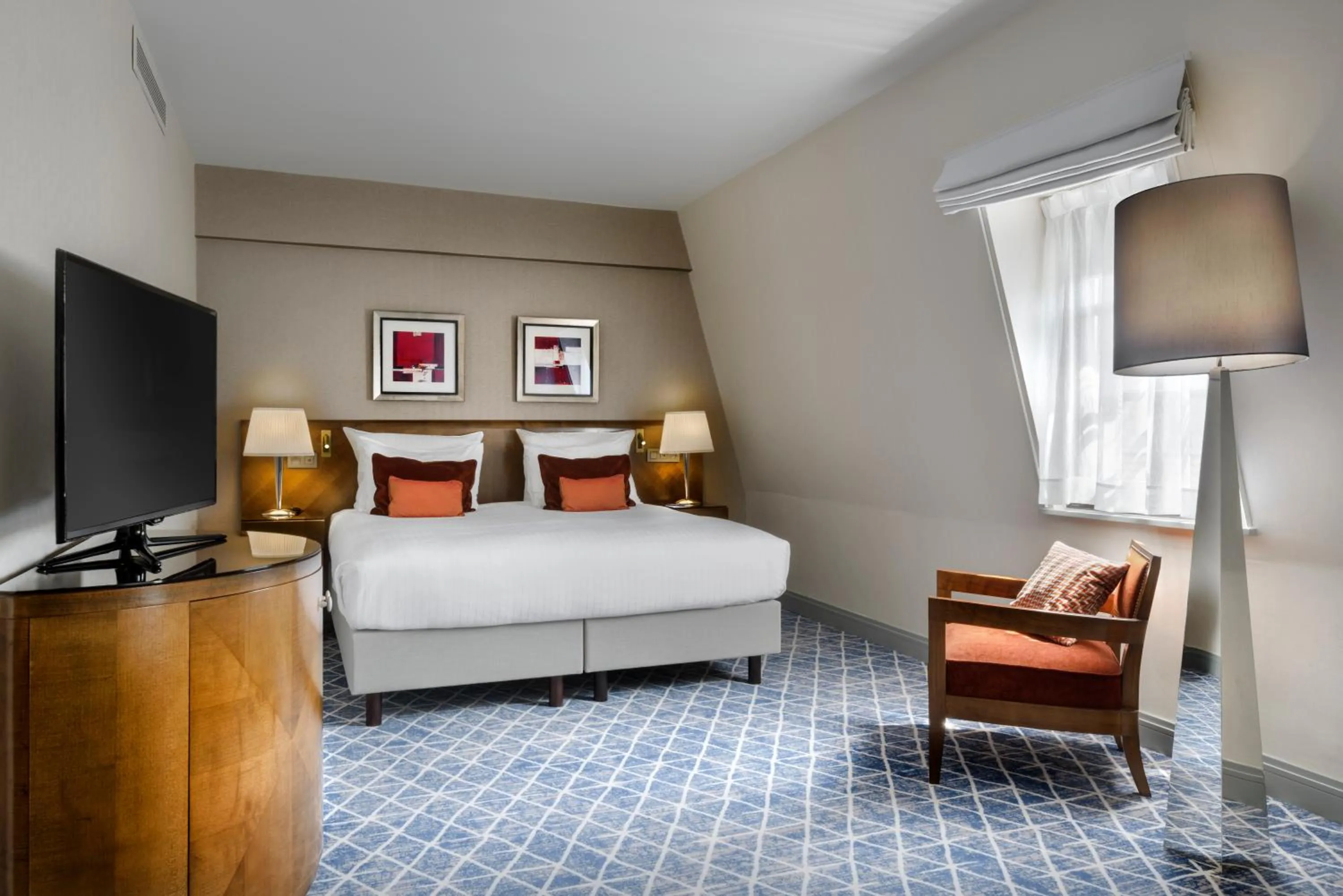 Deluxe Room King in Warwick Grand-Place Brussels