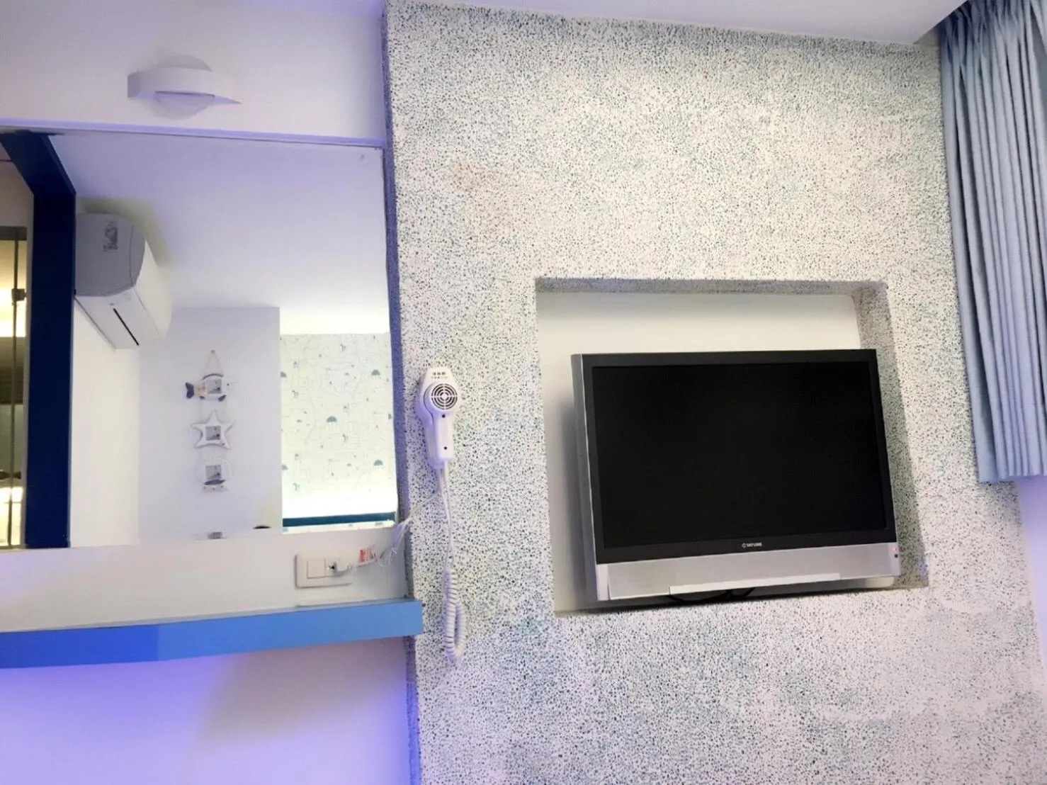 Double Room with Private Bathroom in Honey Prince