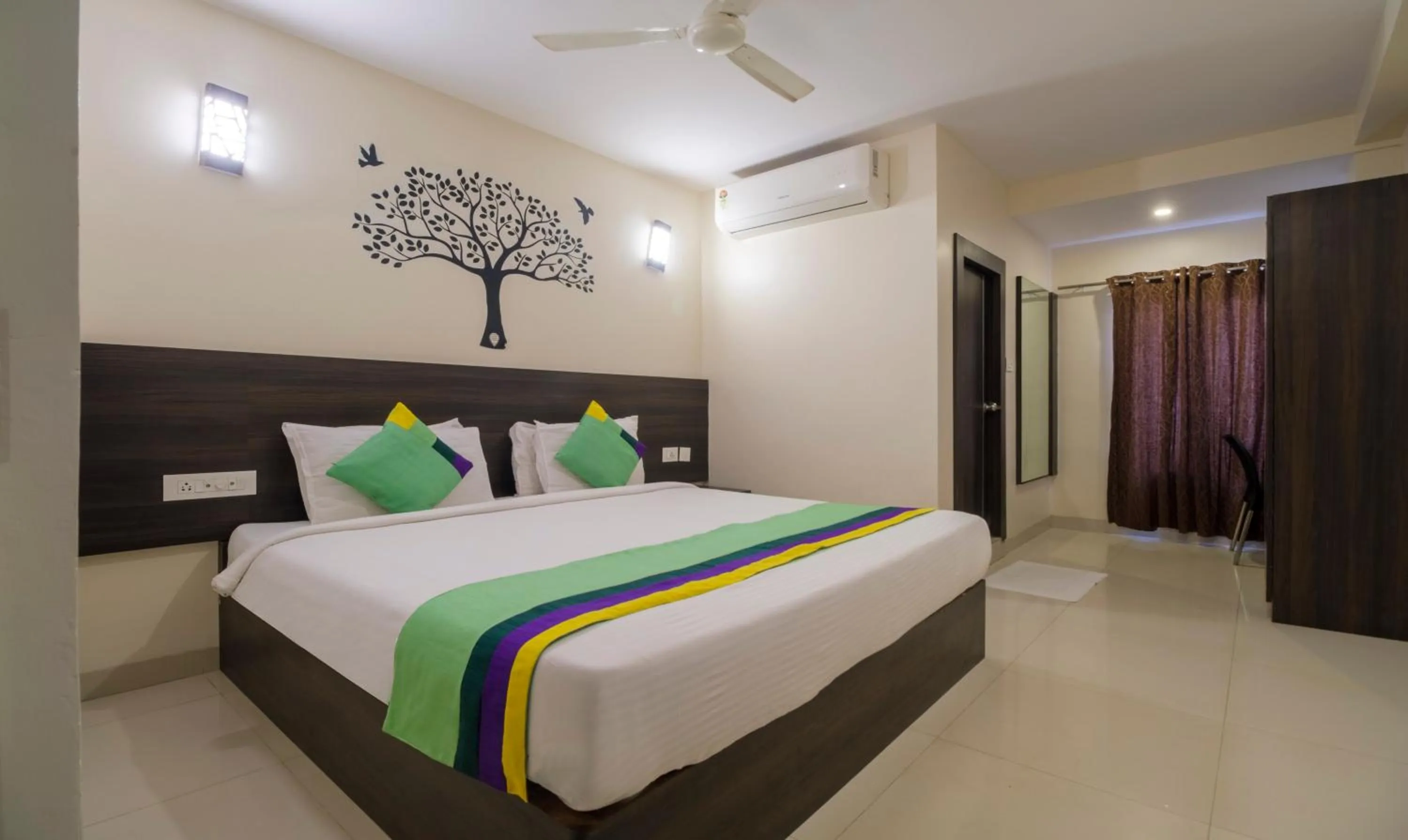 Deluxe Double Room - single occupancy in Treebo MVP Grand