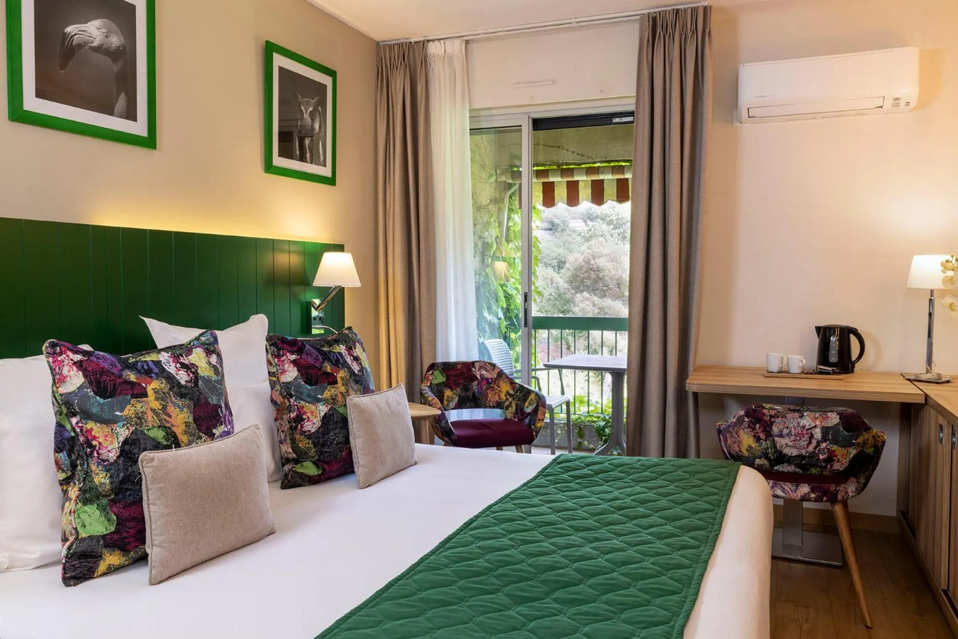 Comfort Studio with Park View in Hôtel & Résidence Lou Paradou Gréoux Les Bains