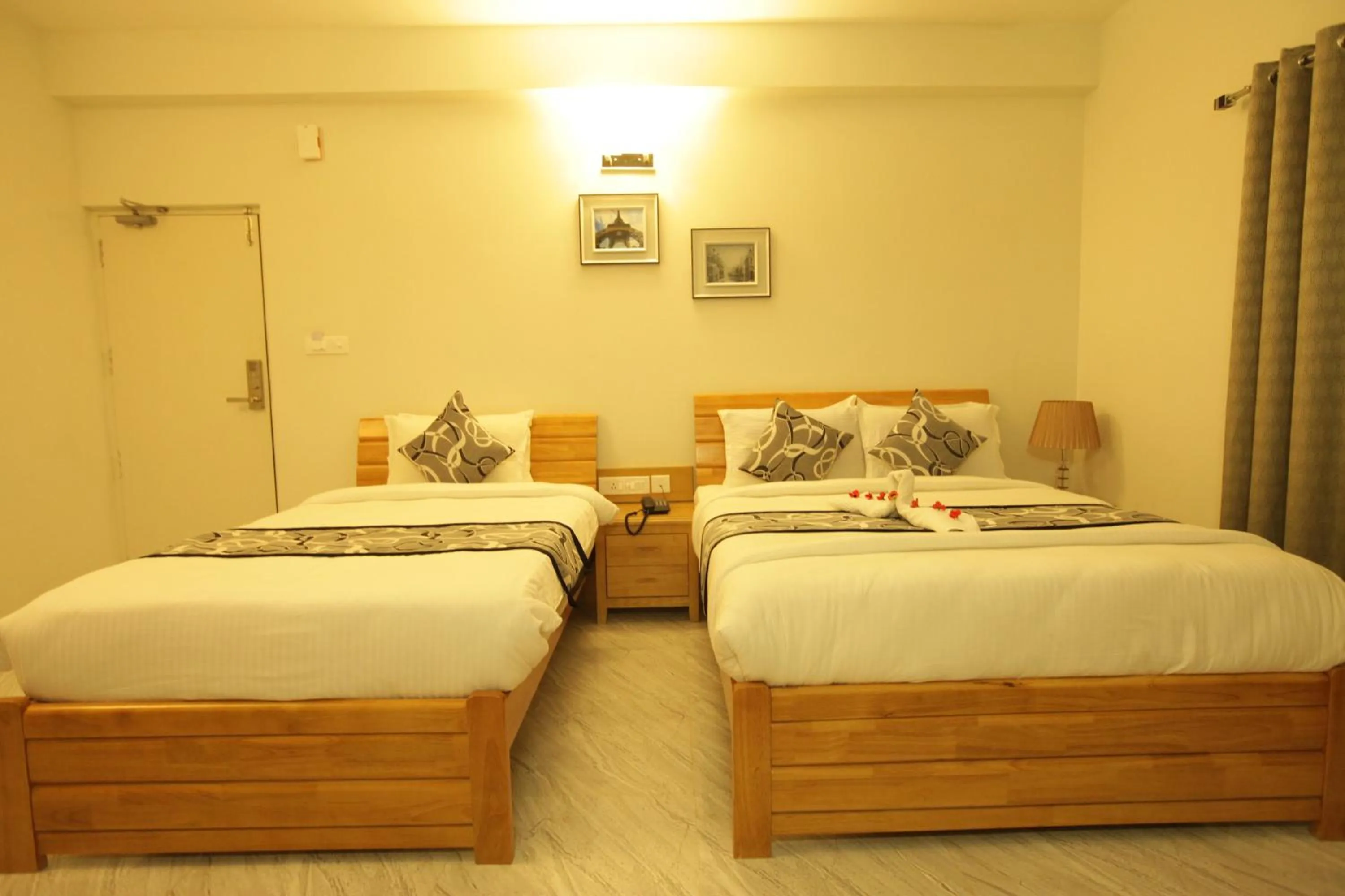 King Room - single occupancy in Grand Cascade Chennai