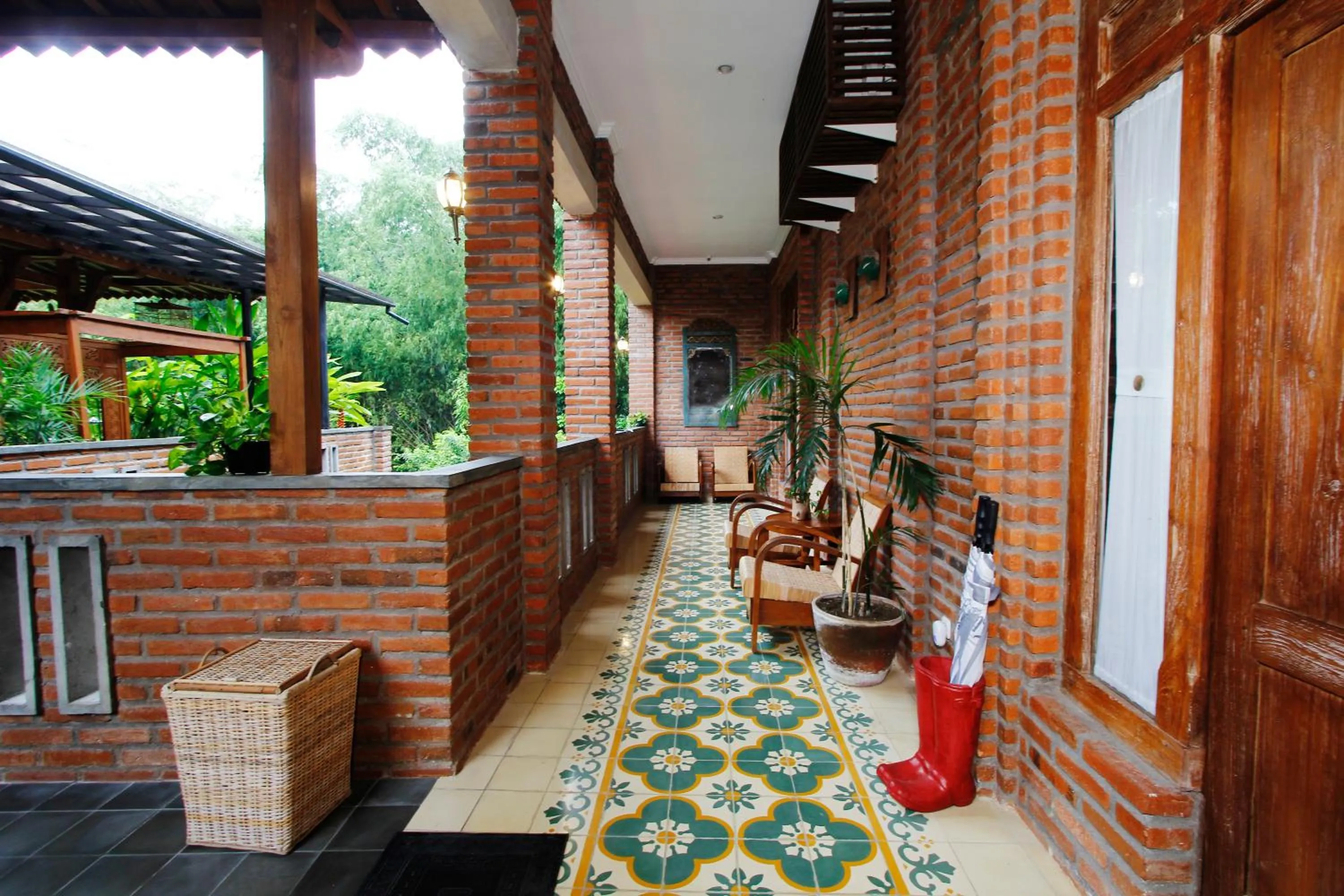 Deluxe Twin Room in Joglo Mandapa Boutique Hotel