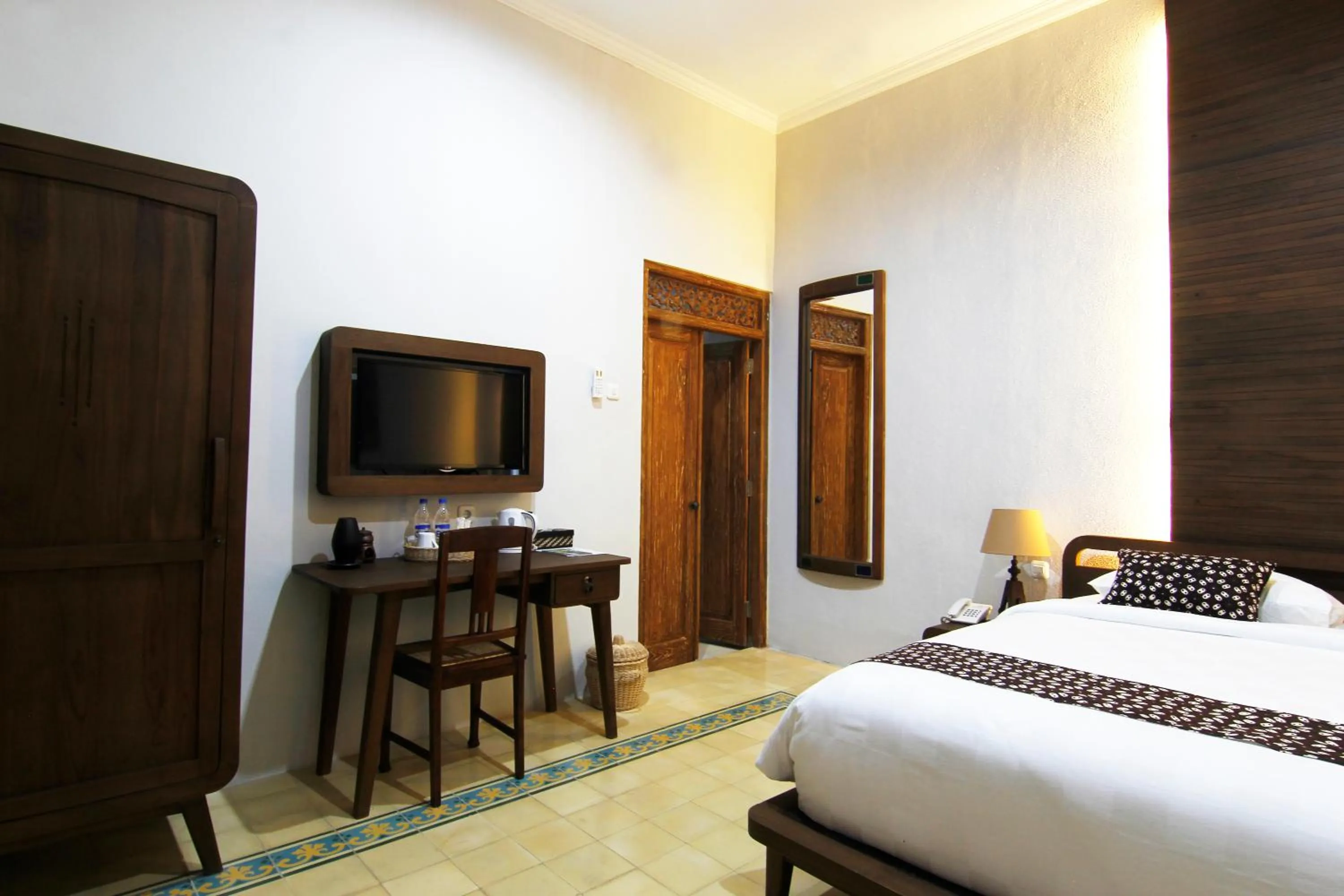 Deluxe Double Room in Joglo Mandapa Boutique Hotel