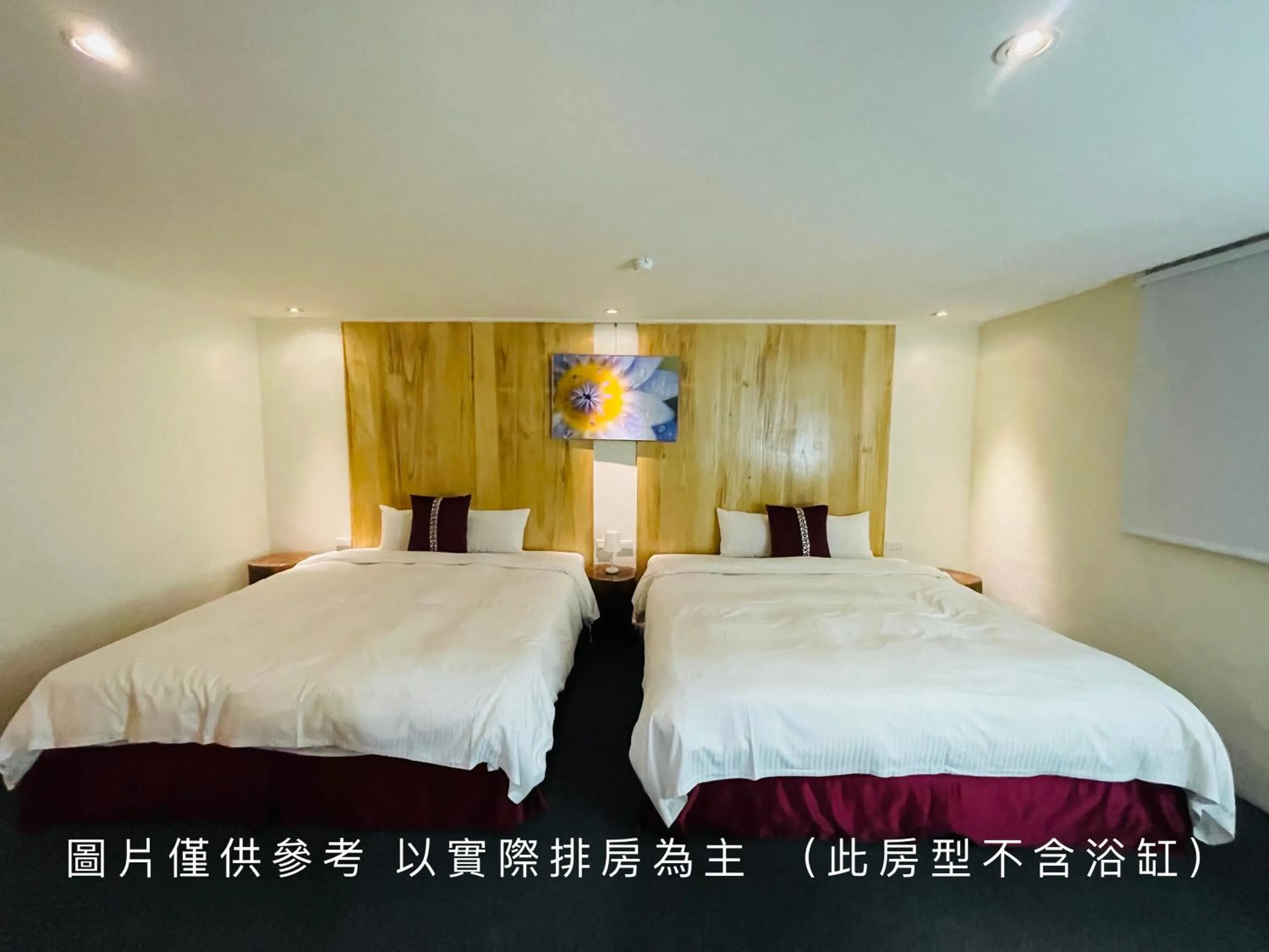 Deluxe Triple Room in River Hotel