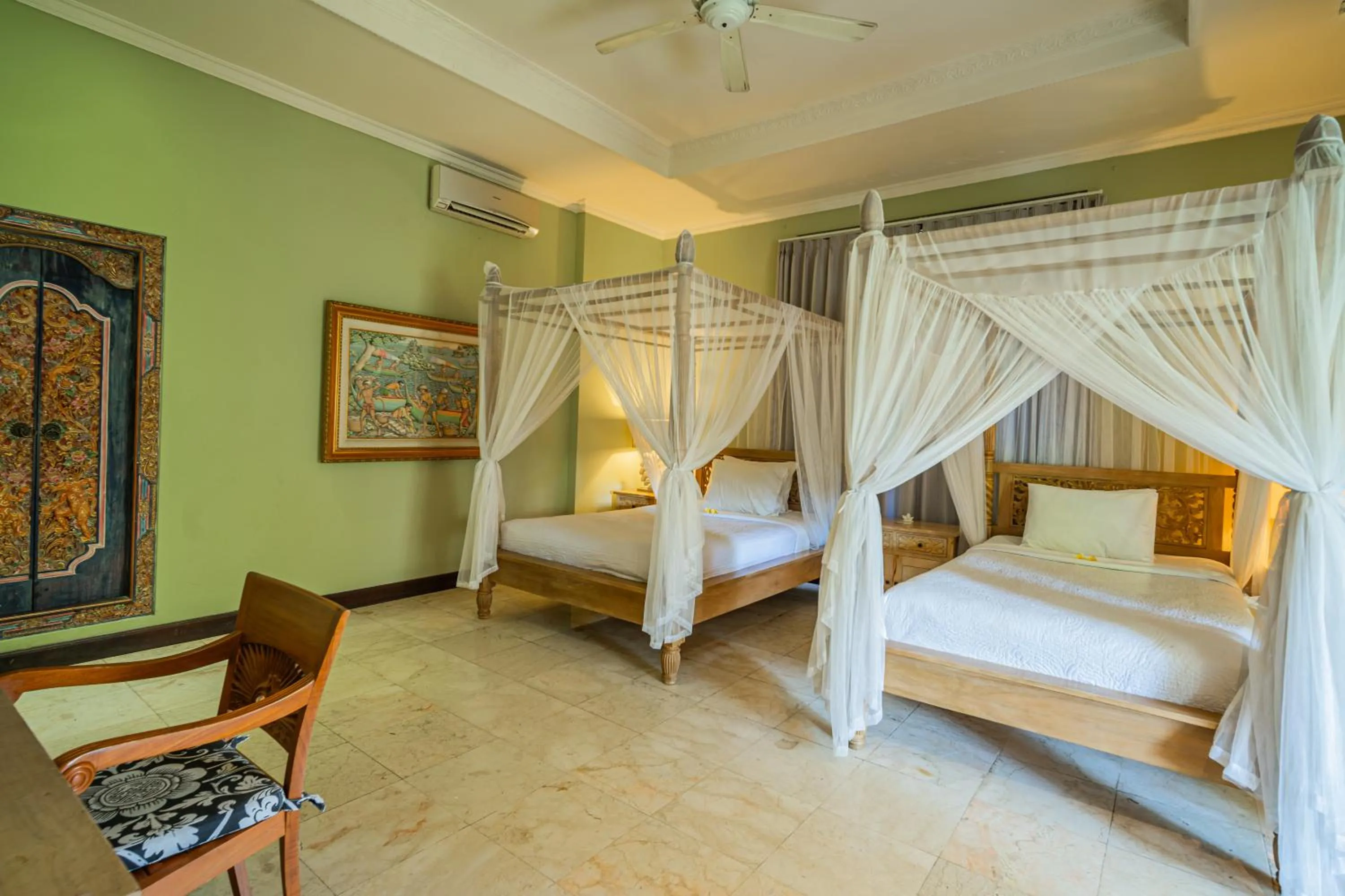 Deluxe Suite in Honeymoon Guesthouse