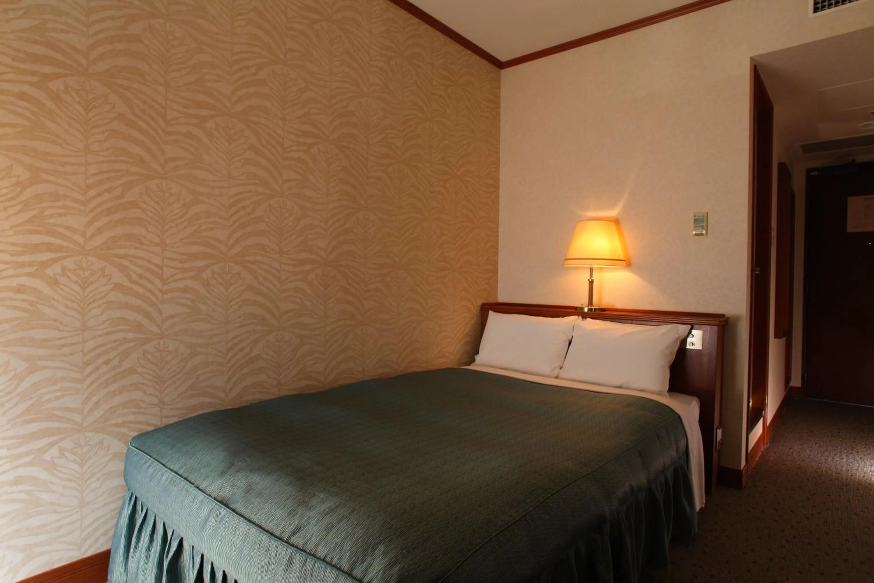 Double Room with Small Double Bed - Non-Smoking in Hotel Viamare Kobe