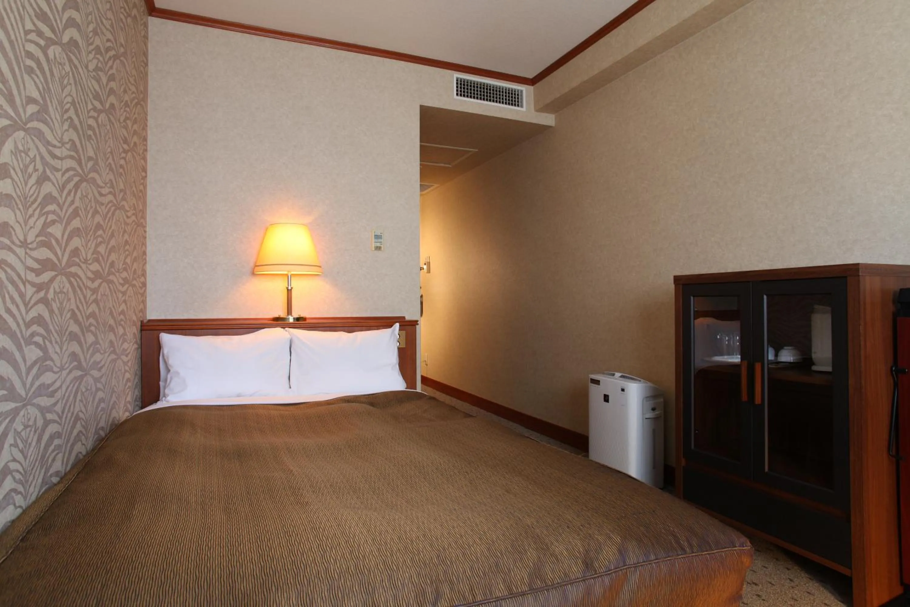 Double Room with Small Double Bed - Smoking in Hotel Viamare Kobe