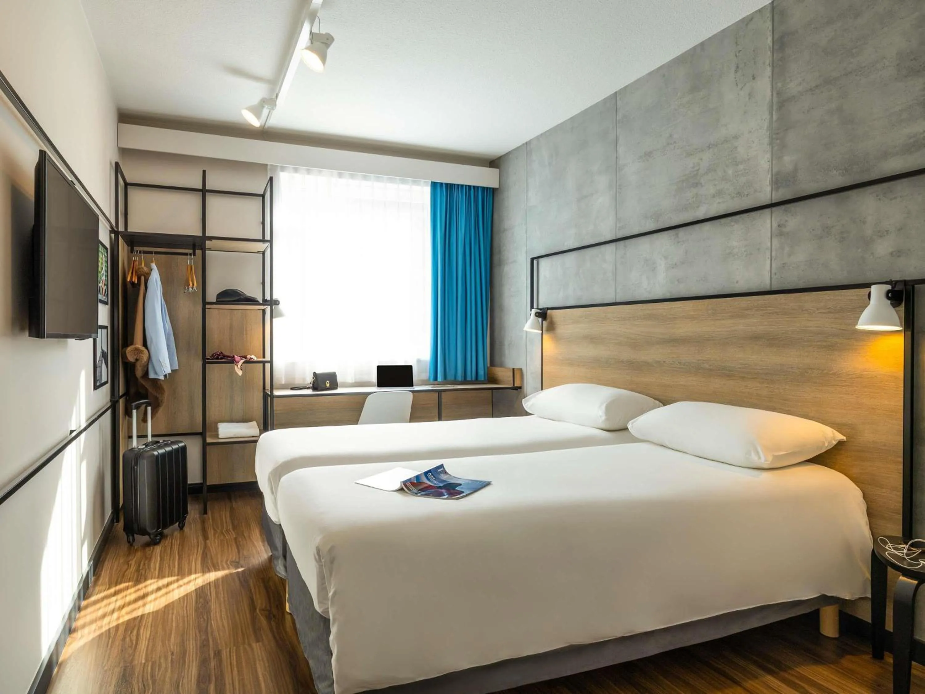 Twin Room in Ibis Namur Centre