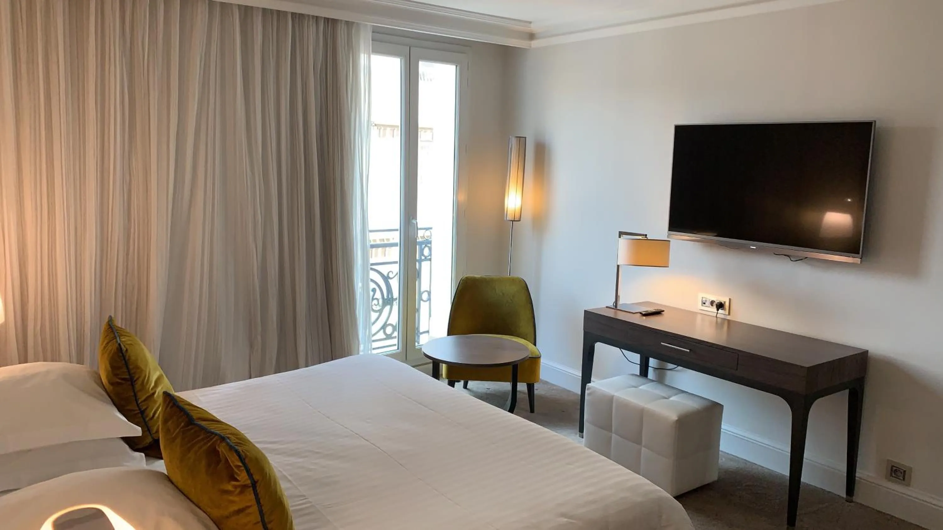 Tradition Room in Hôtel Le Canberra