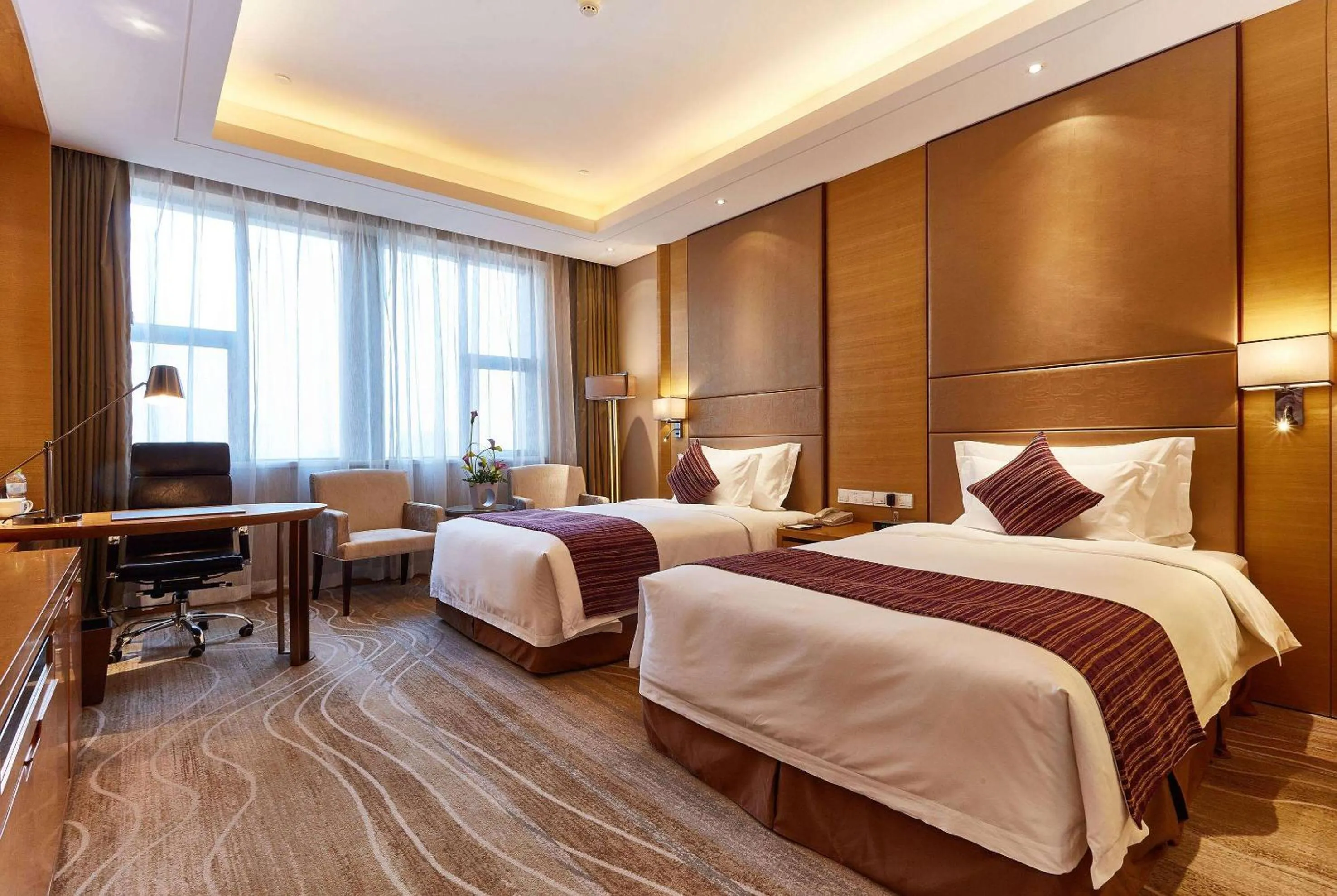 Deluxe Club Twin Room - Non-Smoking in Wyndham Jingzhou