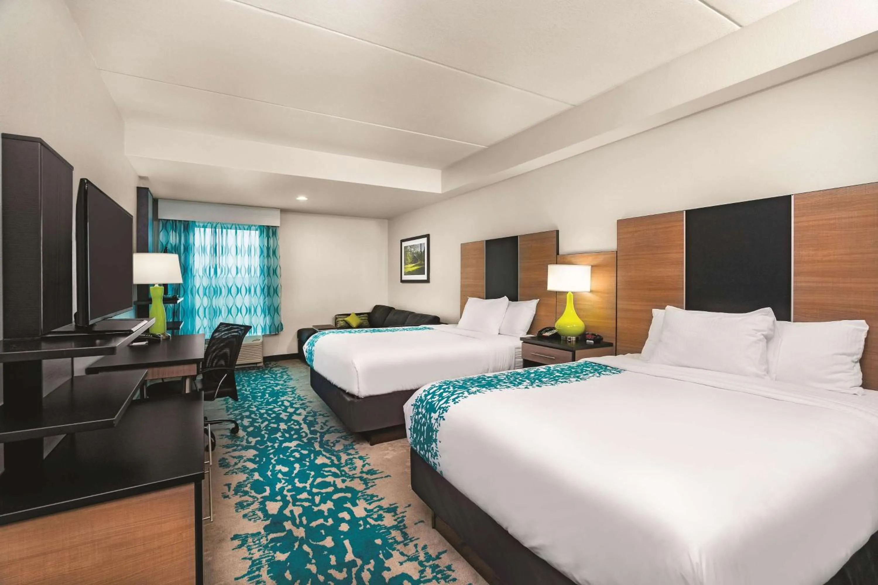 Deluxe Suite with Two Queen Beds - Non-Smoking in La Quinta by Wyndham Cleveland TN