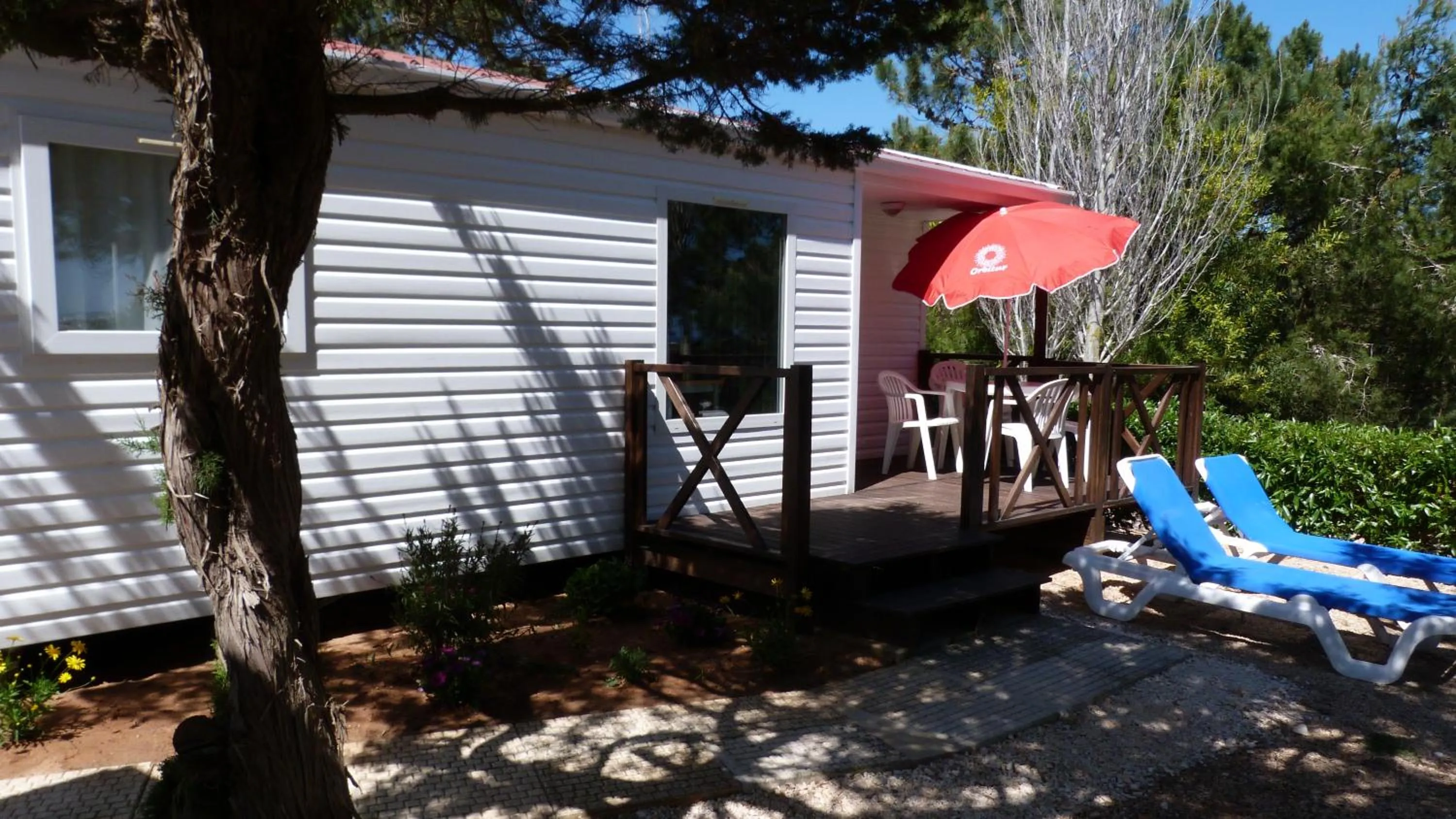 Caravan in Parque de Campismo Orbitur Sagres