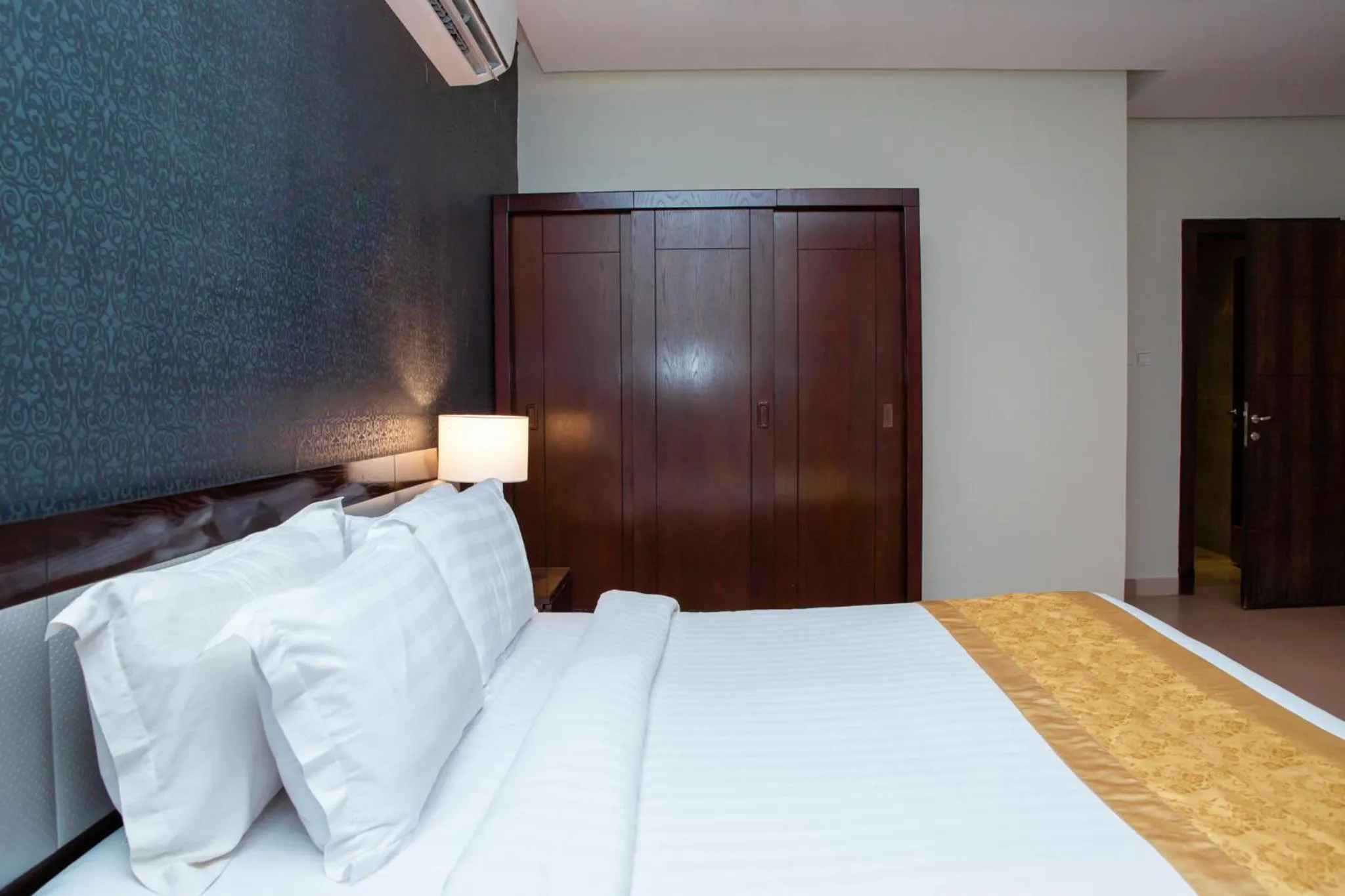 Deluxe Suite in Triple Tree Serviced Unites