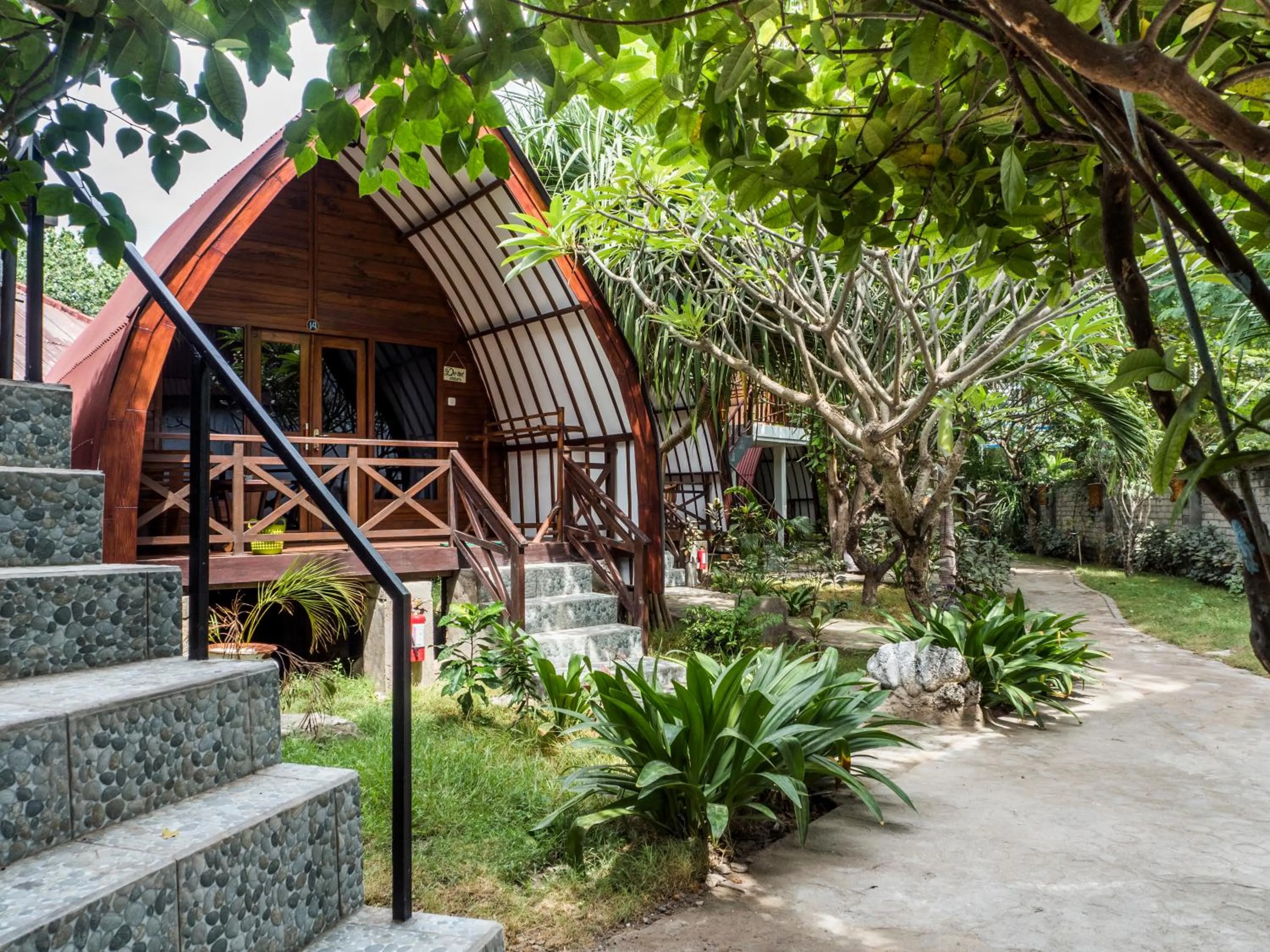 Deluxe Bungalow in Gili Turtle Beach Resort