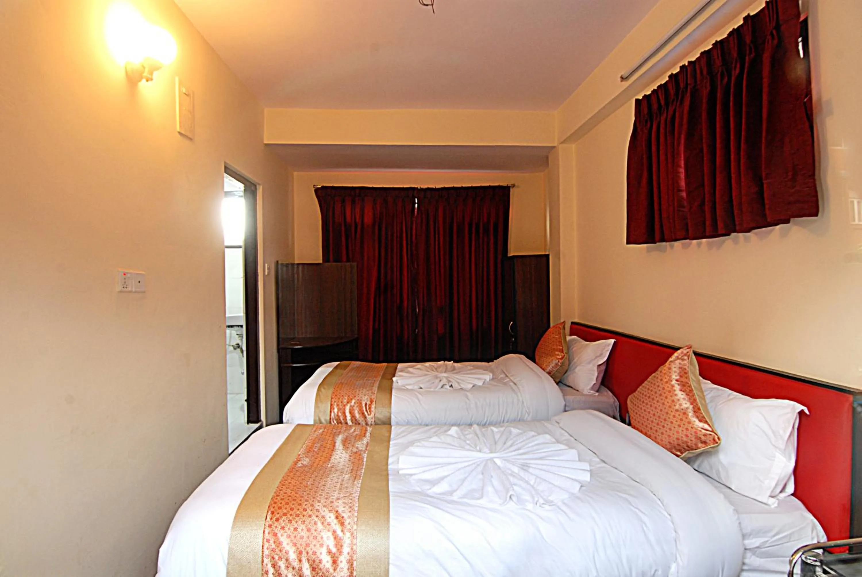 Large Twin Room in Hotel Gallery Nepal
