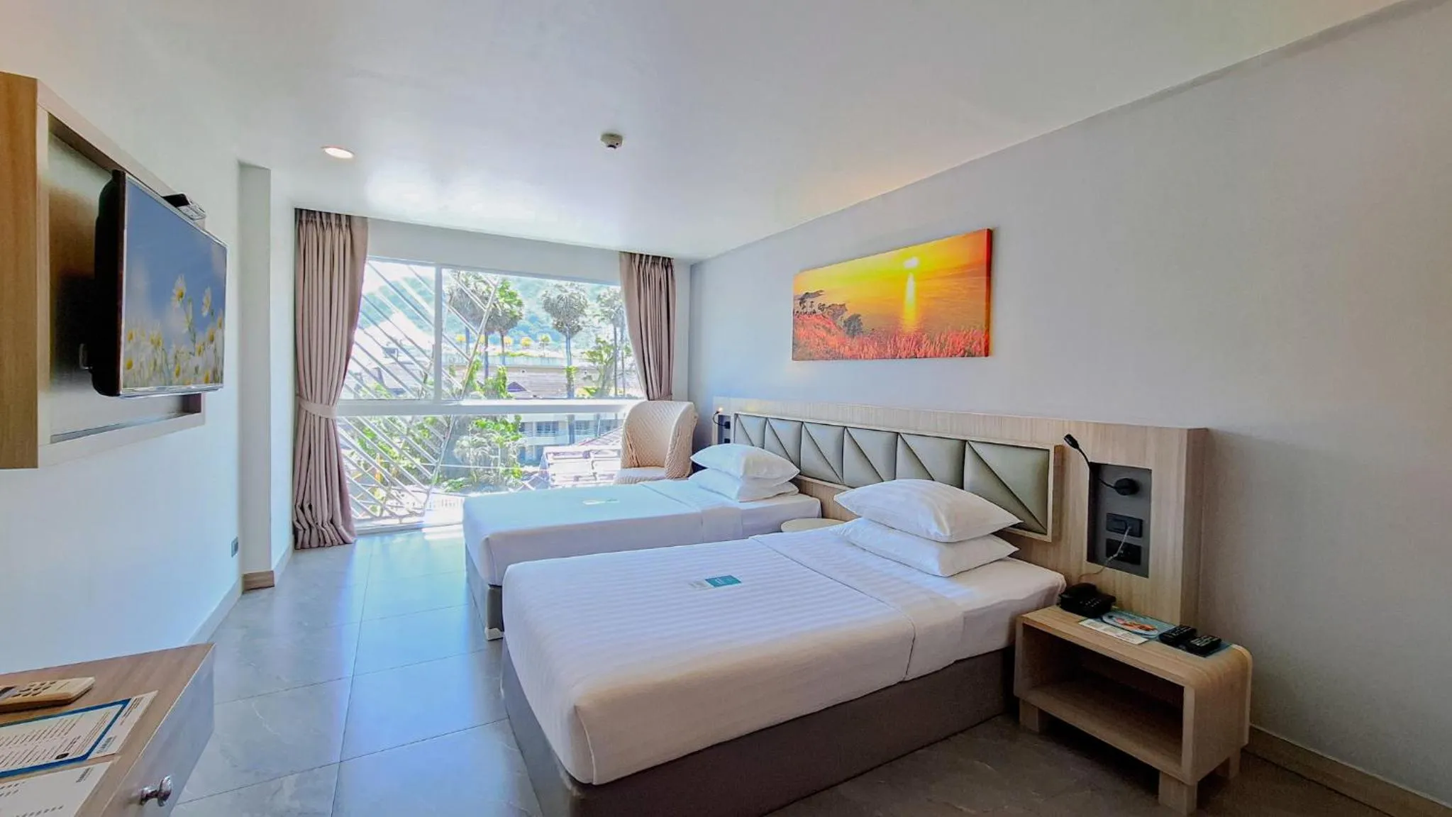 Premium Superior Twin Room with Mountain View  in Clarian Hotel Beach Patong
