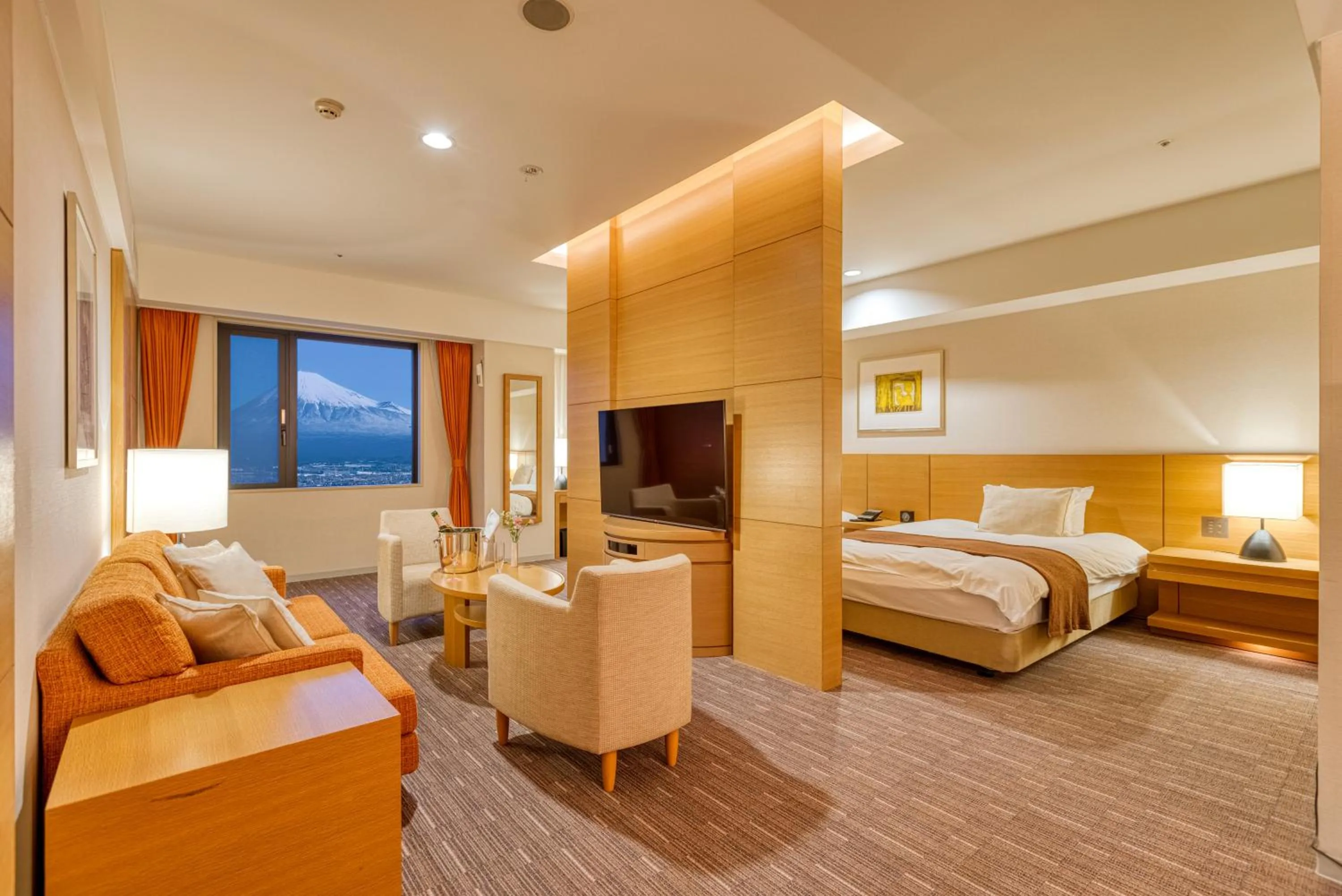 Junior Suite with Mountain View in Hotel Grand Fuji