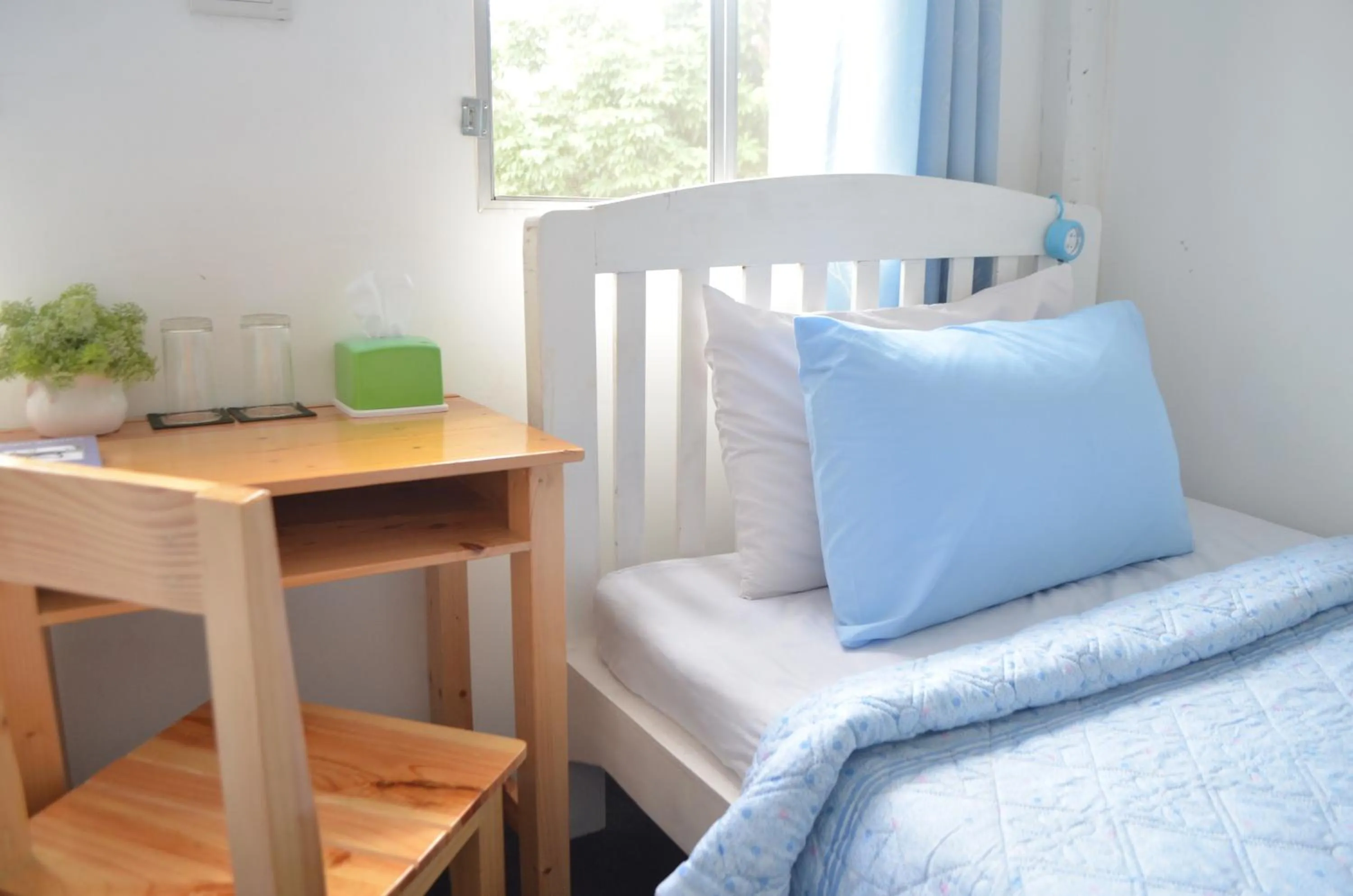 Small single room with shared bathoom - single occupancy - Aircon in Paapu House