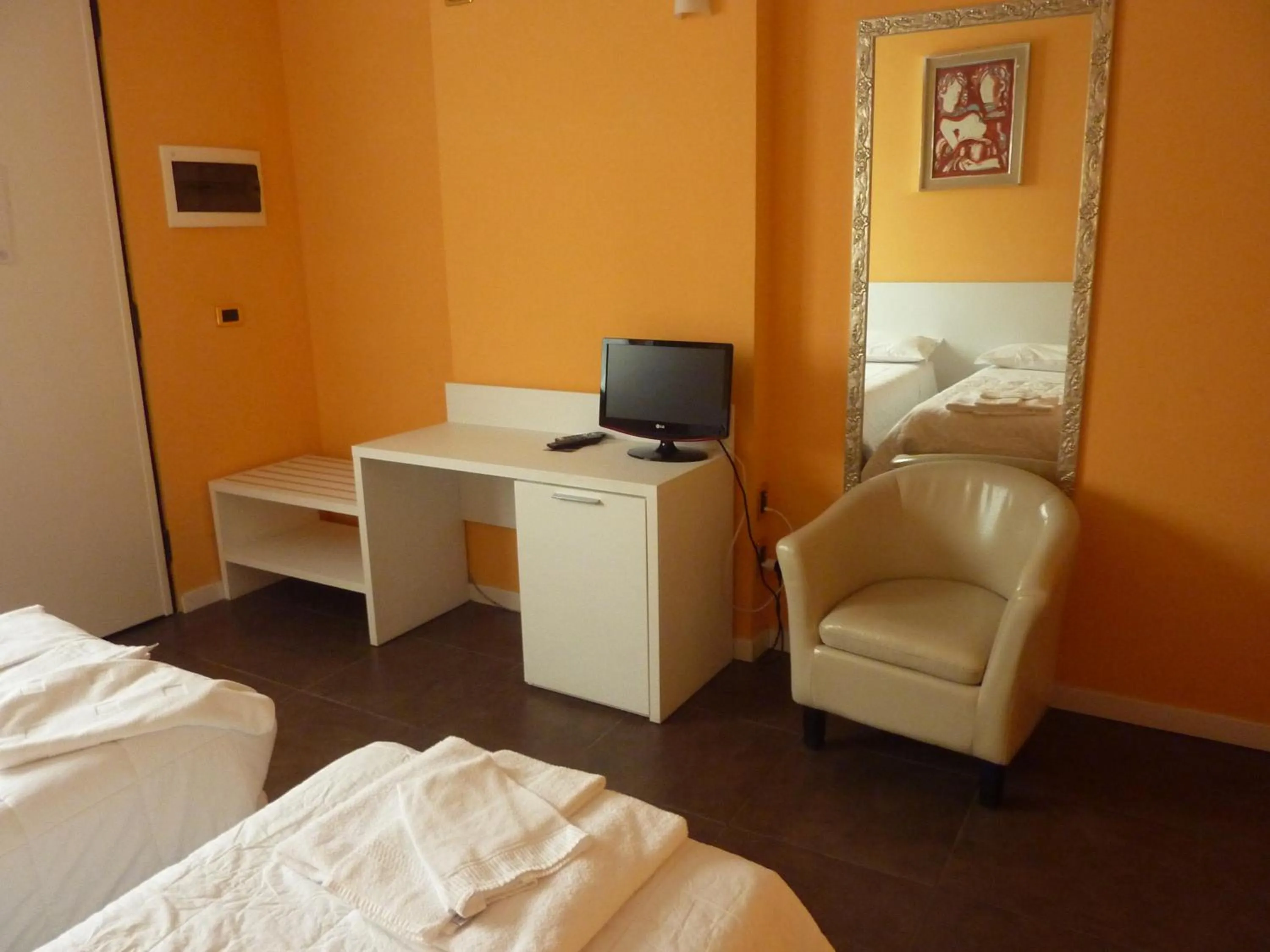 Single Room in Hotel Padus Meublè Parma