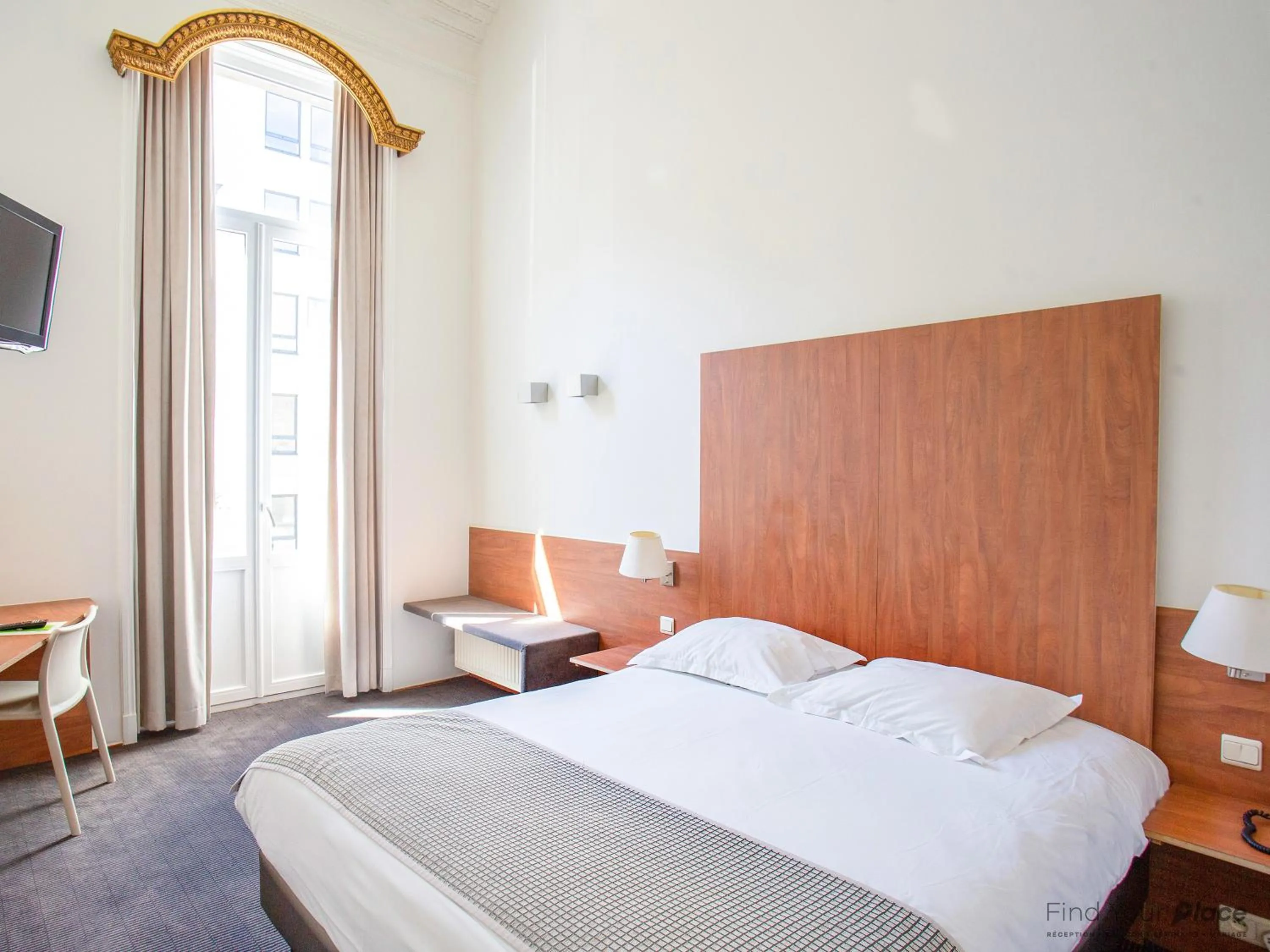 Double Room in Hotel Du Congres