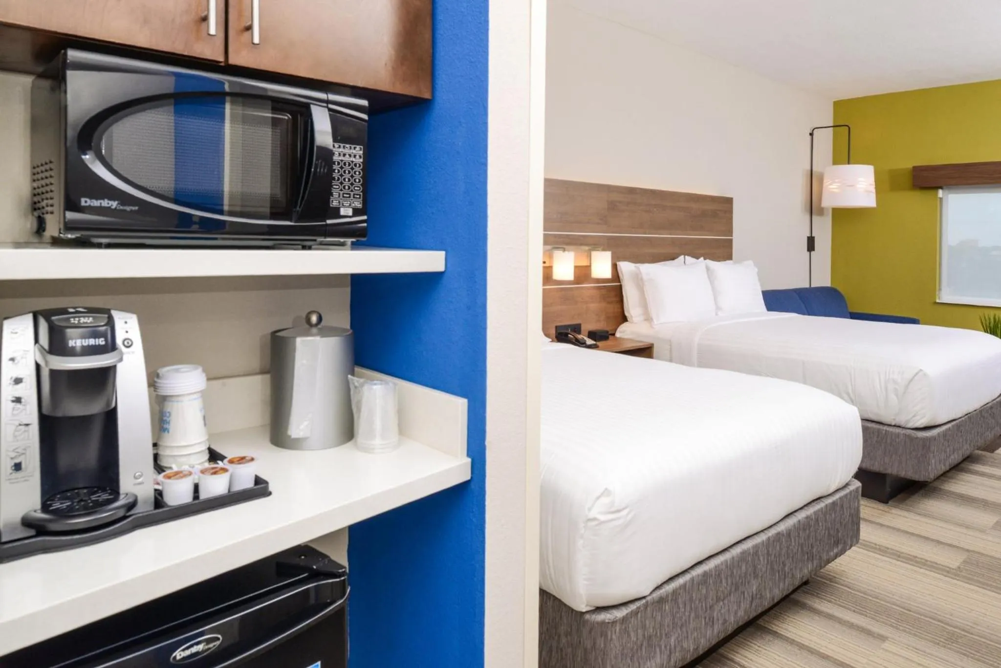 Queen Suite with Two Queen Beds in Holiday Inn Express & Suites - St. Petersburg - Madeira Beach by IHG