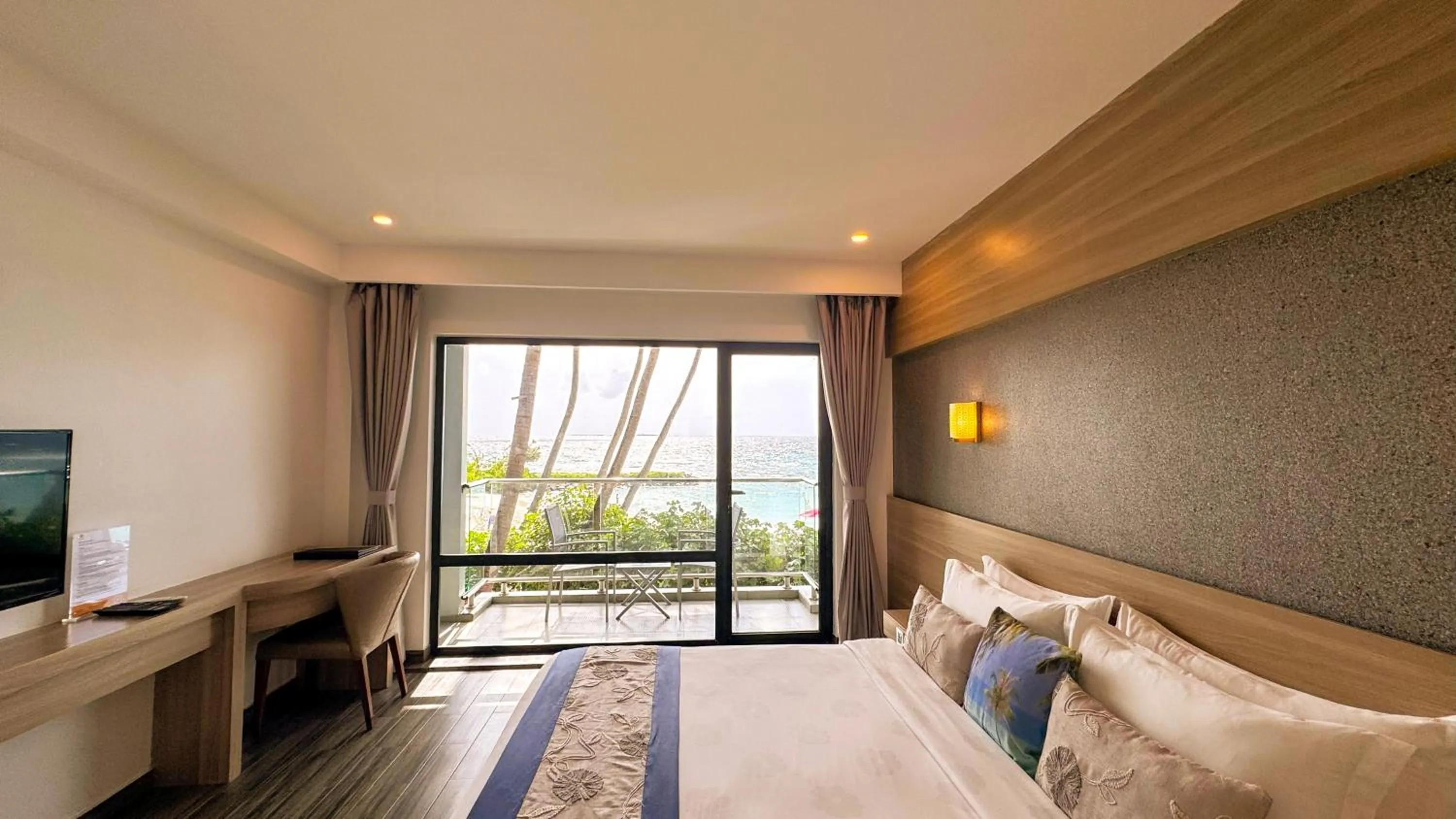 Standard Double Room with Private Balcony and Sea View in Kaani Grand Seaview