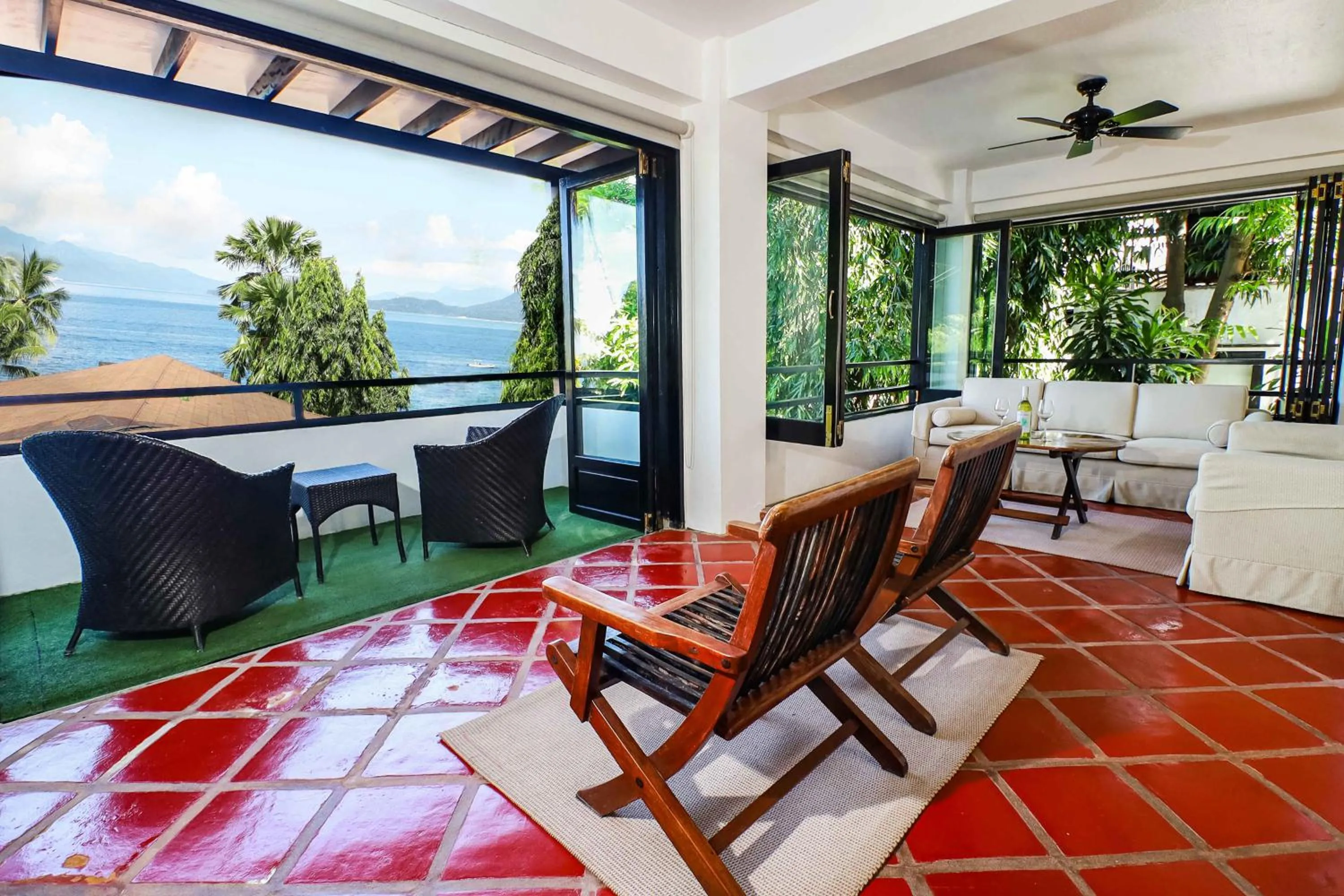 One-Bedroom Villa in Out of the Blue Resort