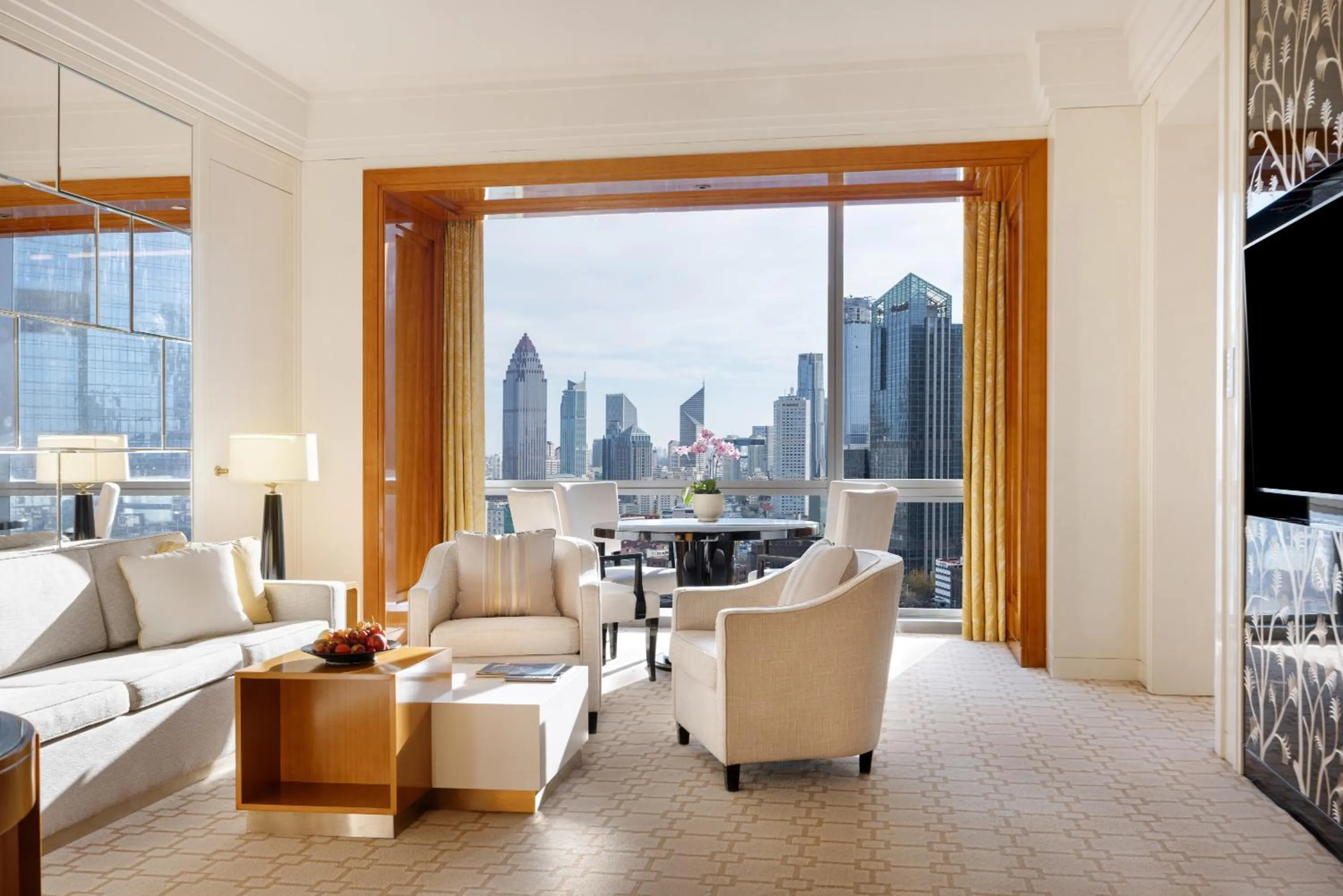 Premier Twin Bed Suite in Four Seasons Hotel Tianjin