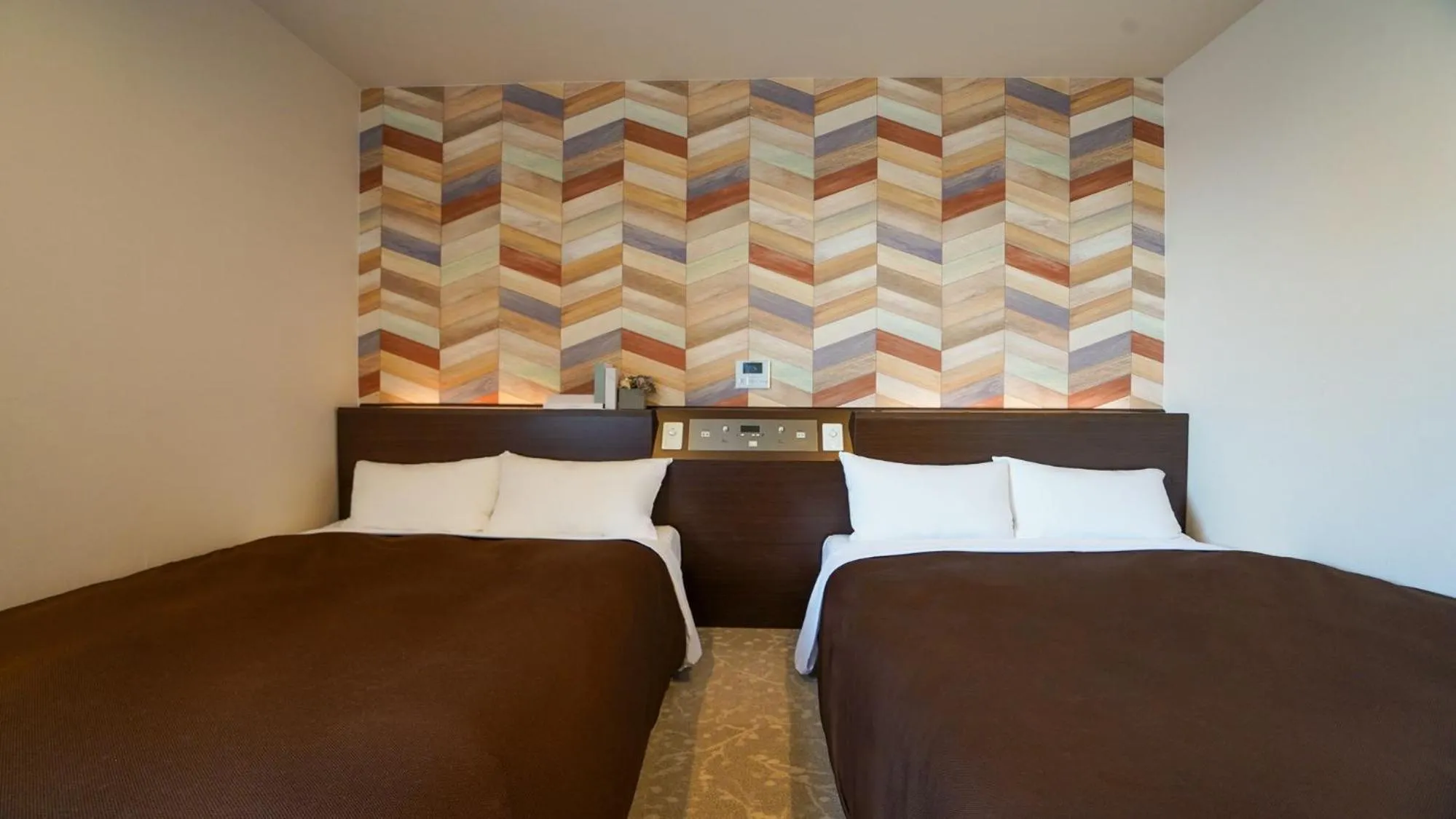 Renewal Standard Twin Room - Smoking (E-Cigarets Only) in Hotel New Gaea Yanagawa