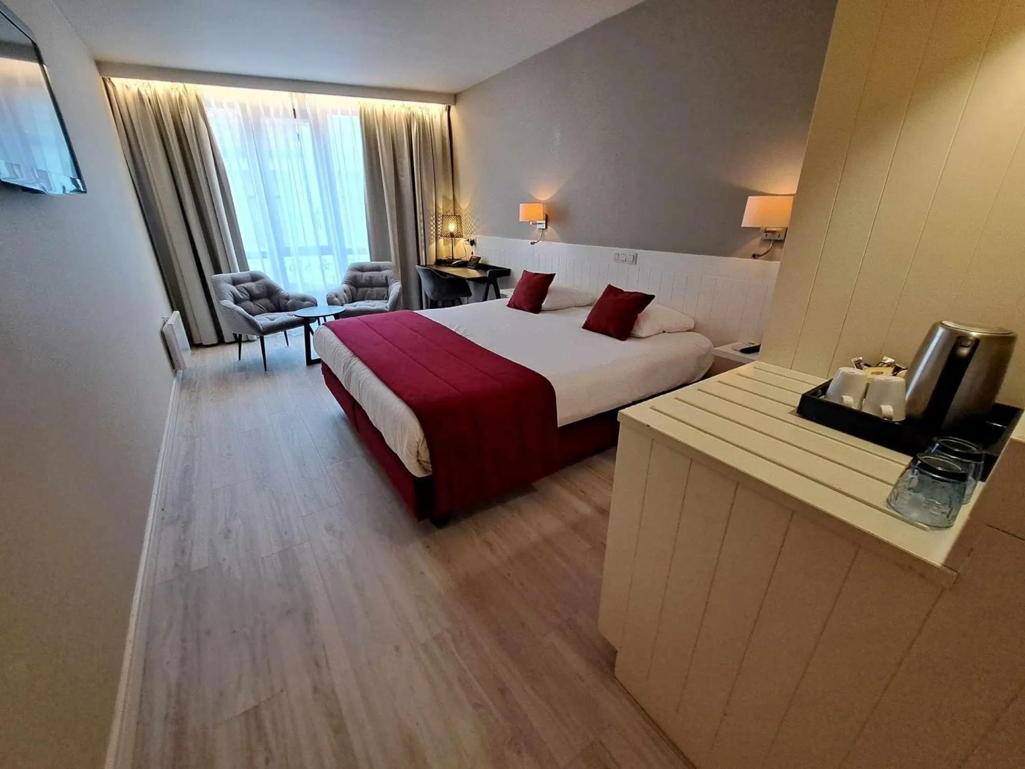  Comfort Double Room in Hotel Acacia