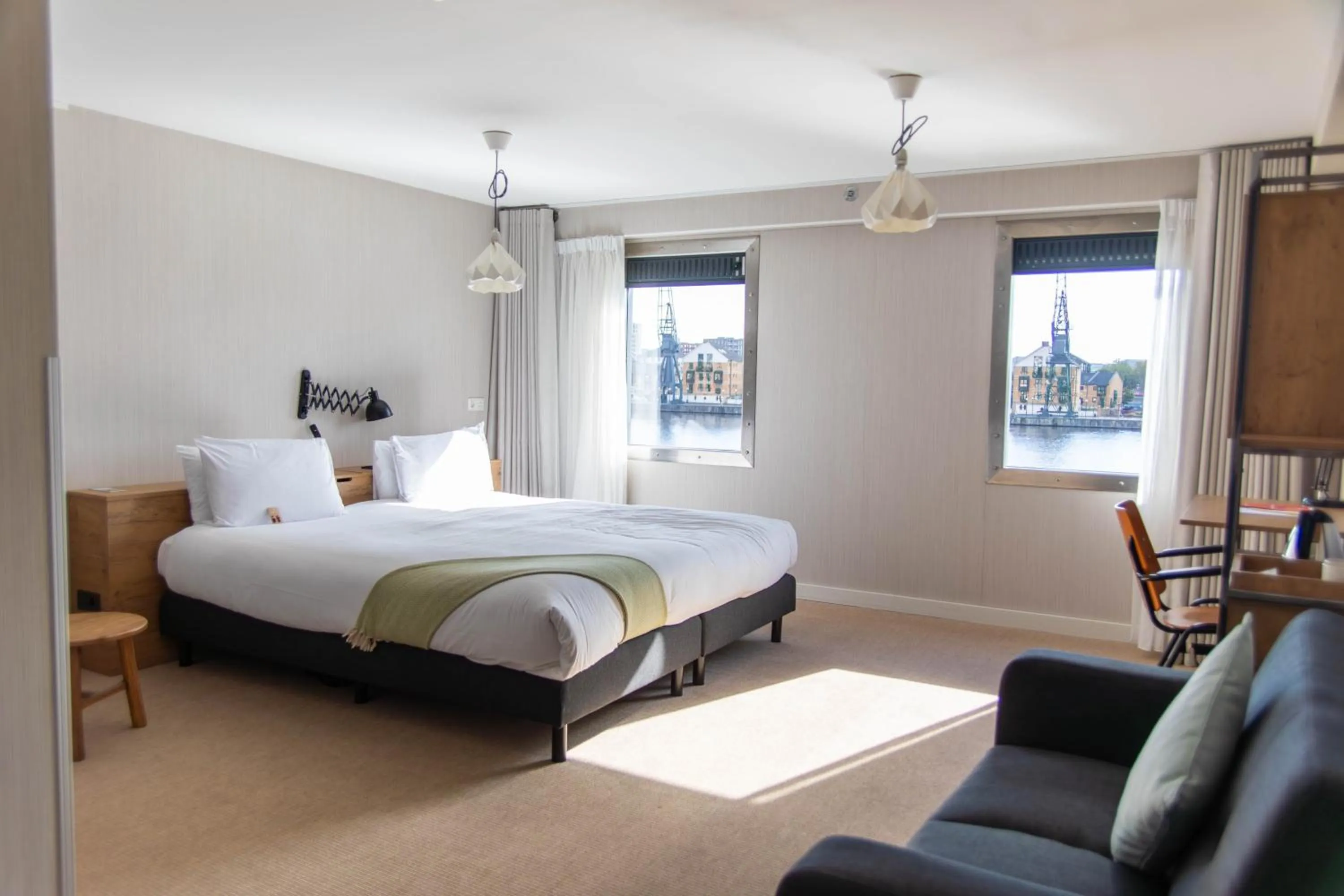 Junior Suite with River View in Good Hotel London