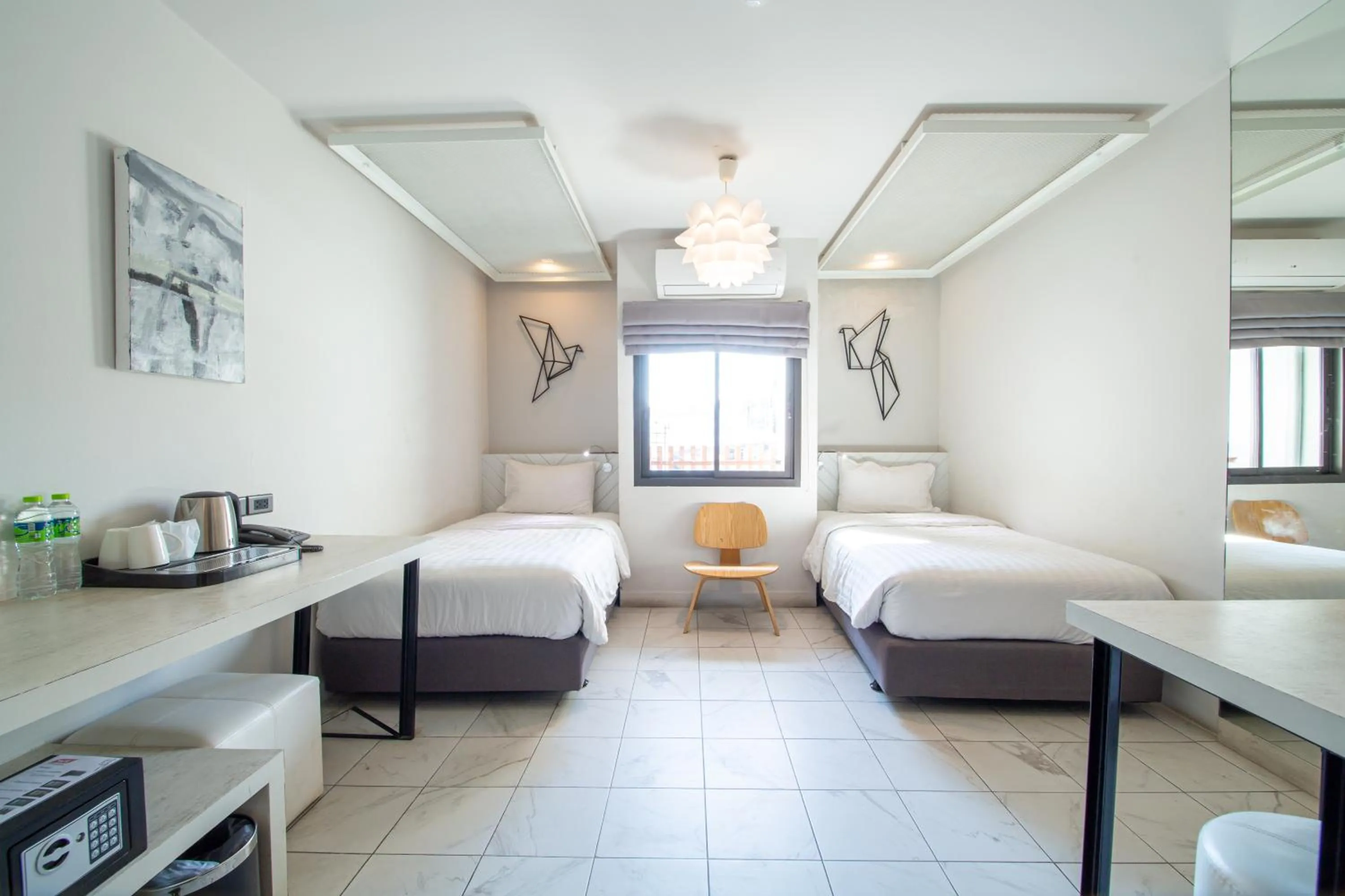 Standard Twin Room in WE Terminal Hotel