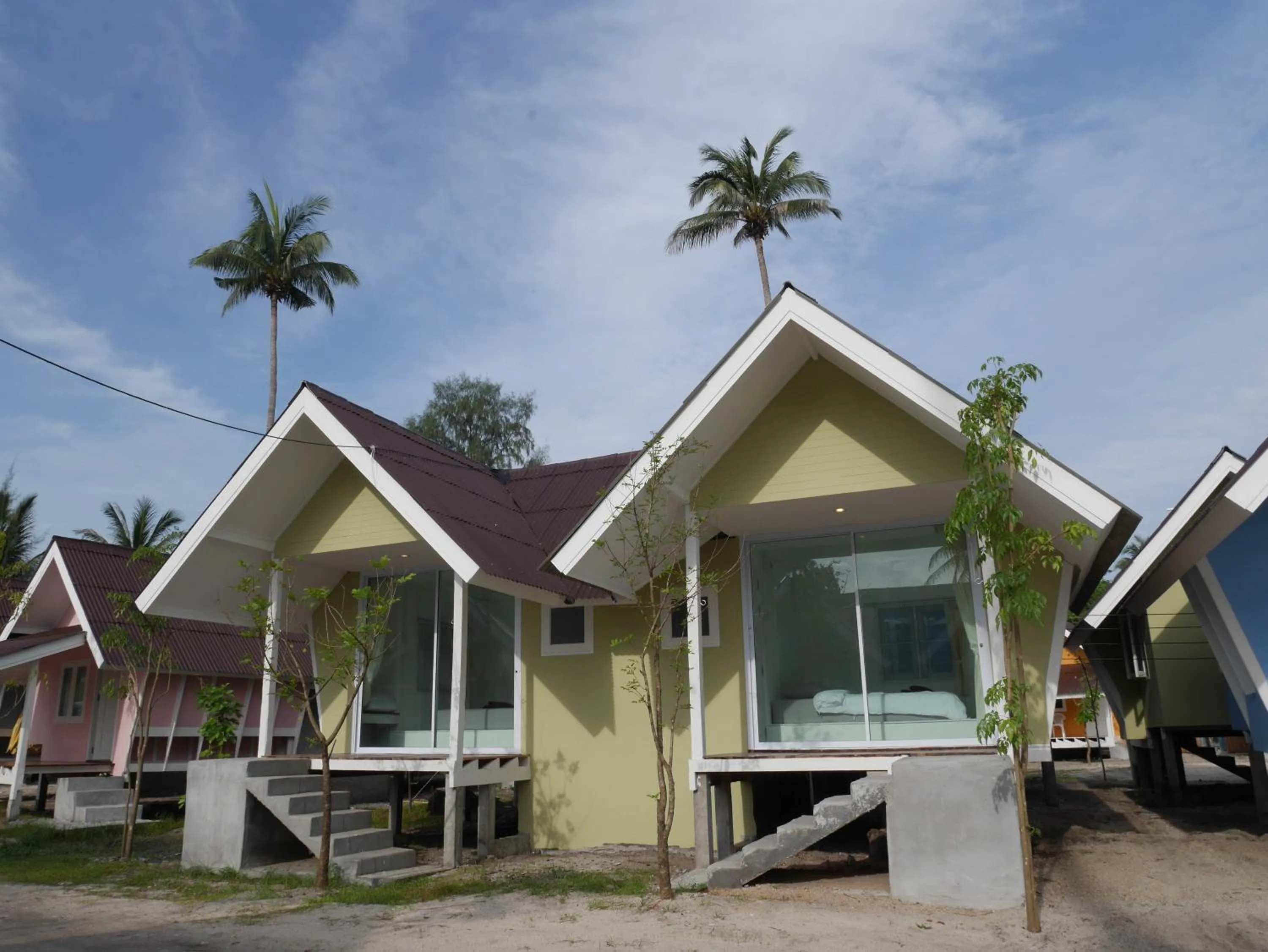 Bungalow with Fan in The Pier
