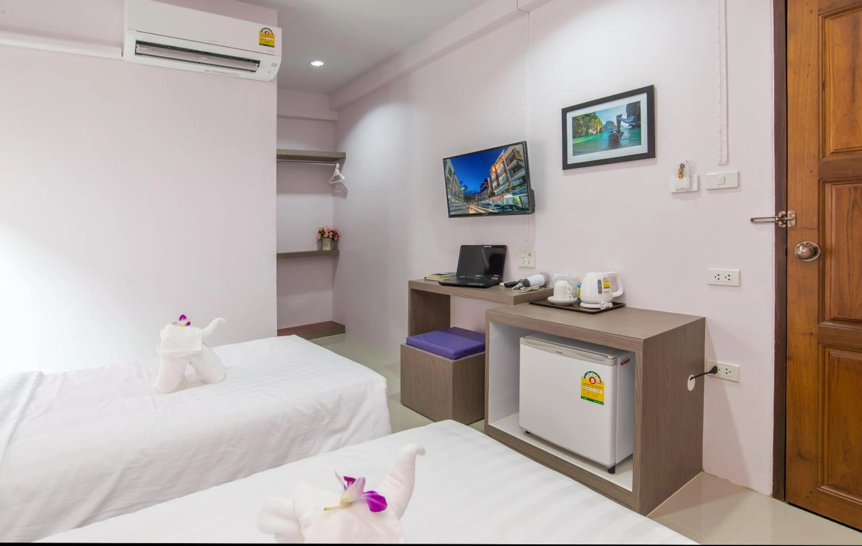 Superior Twin Room in Lada Krabi Express
