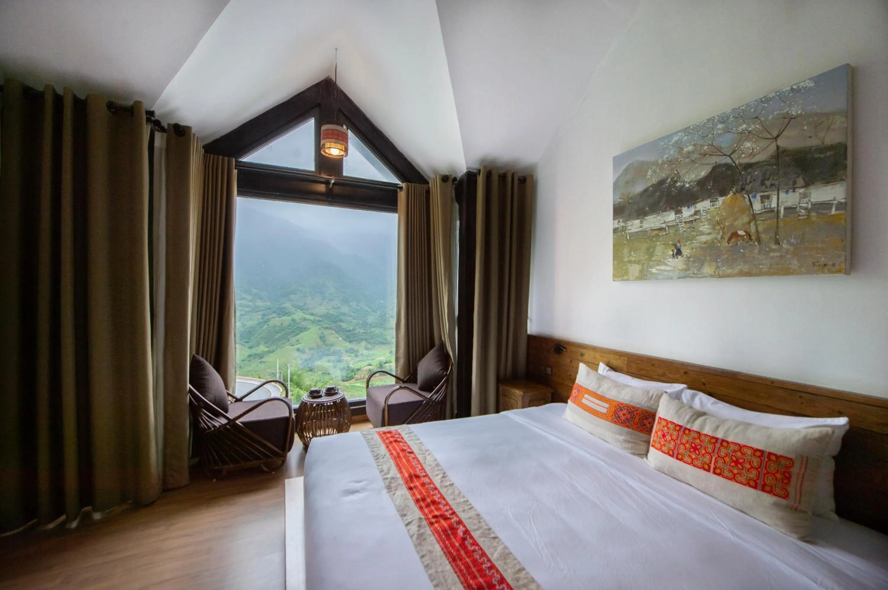 Deluxe Double or Twin Room with Valley View in Sapa Jade Hill Resort & Spa
