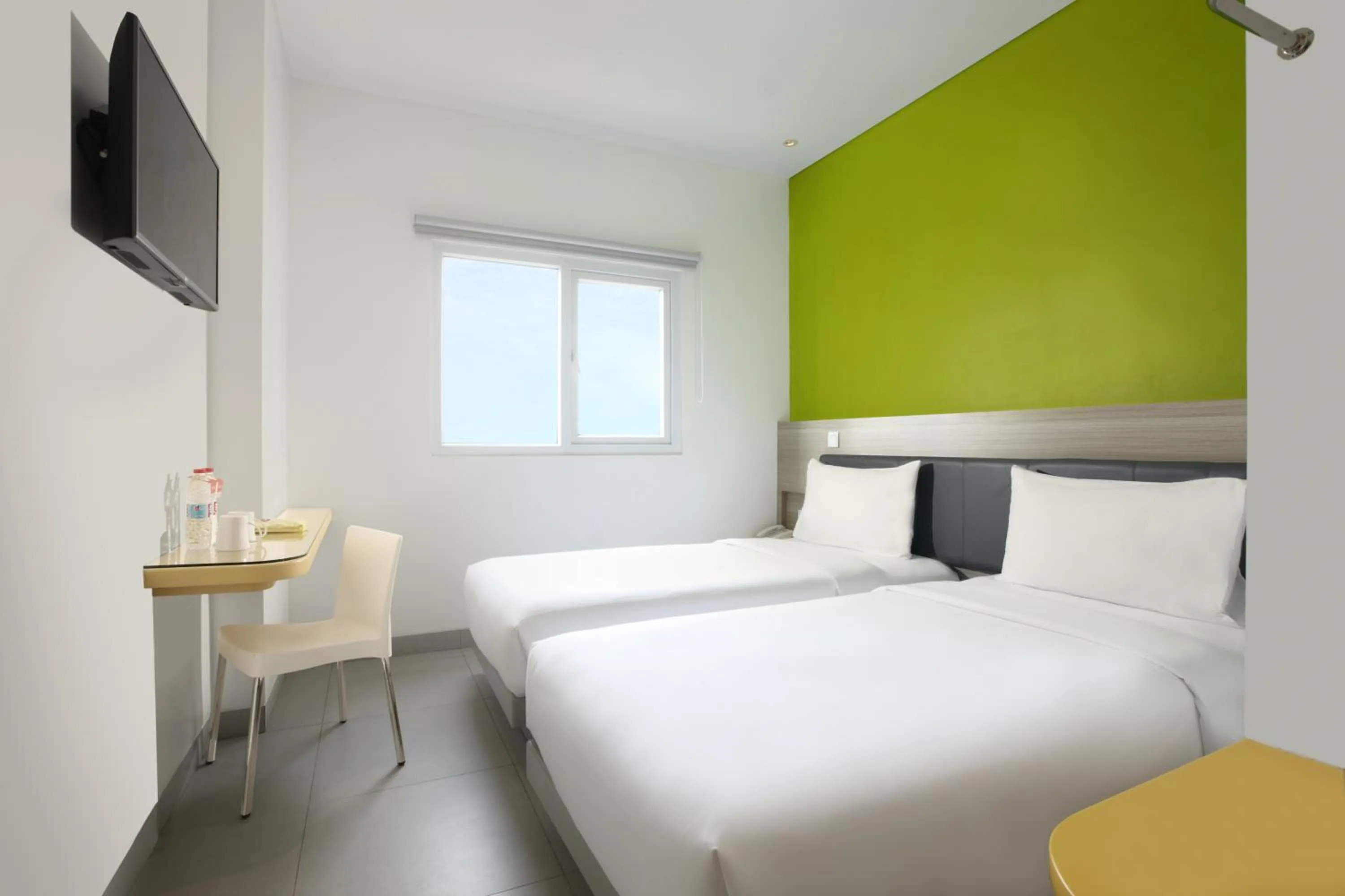 Smart Twin Room in Amaris Hotel Margorejo Surabaya