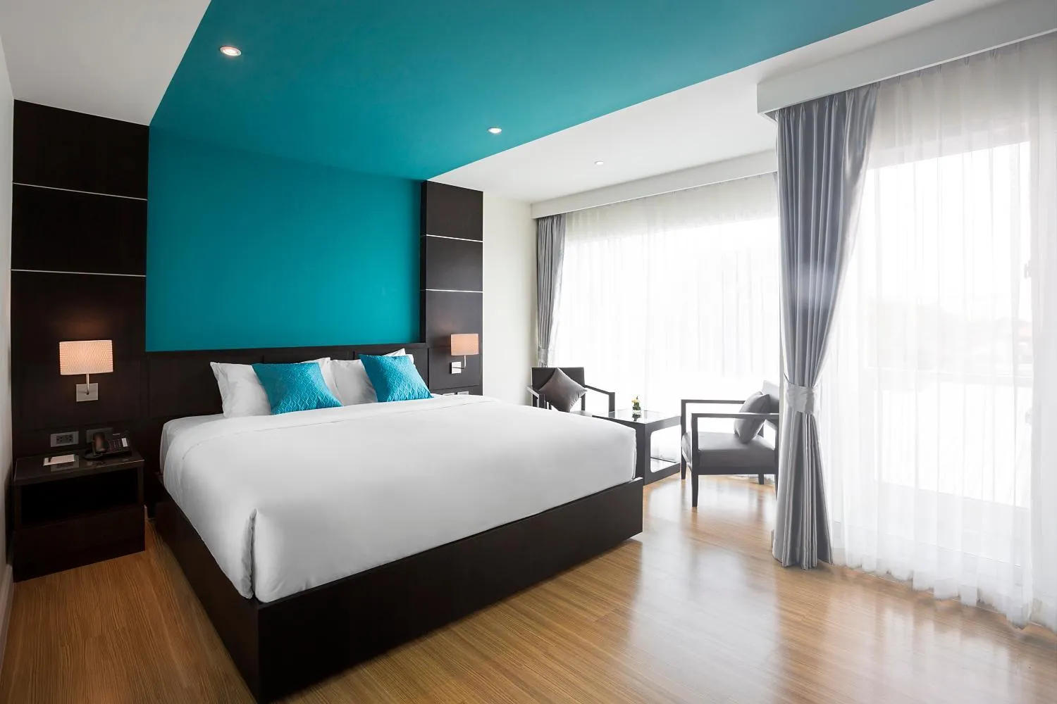 Deluxe Double or Twin Room with City View in Unique Regency Pattaya