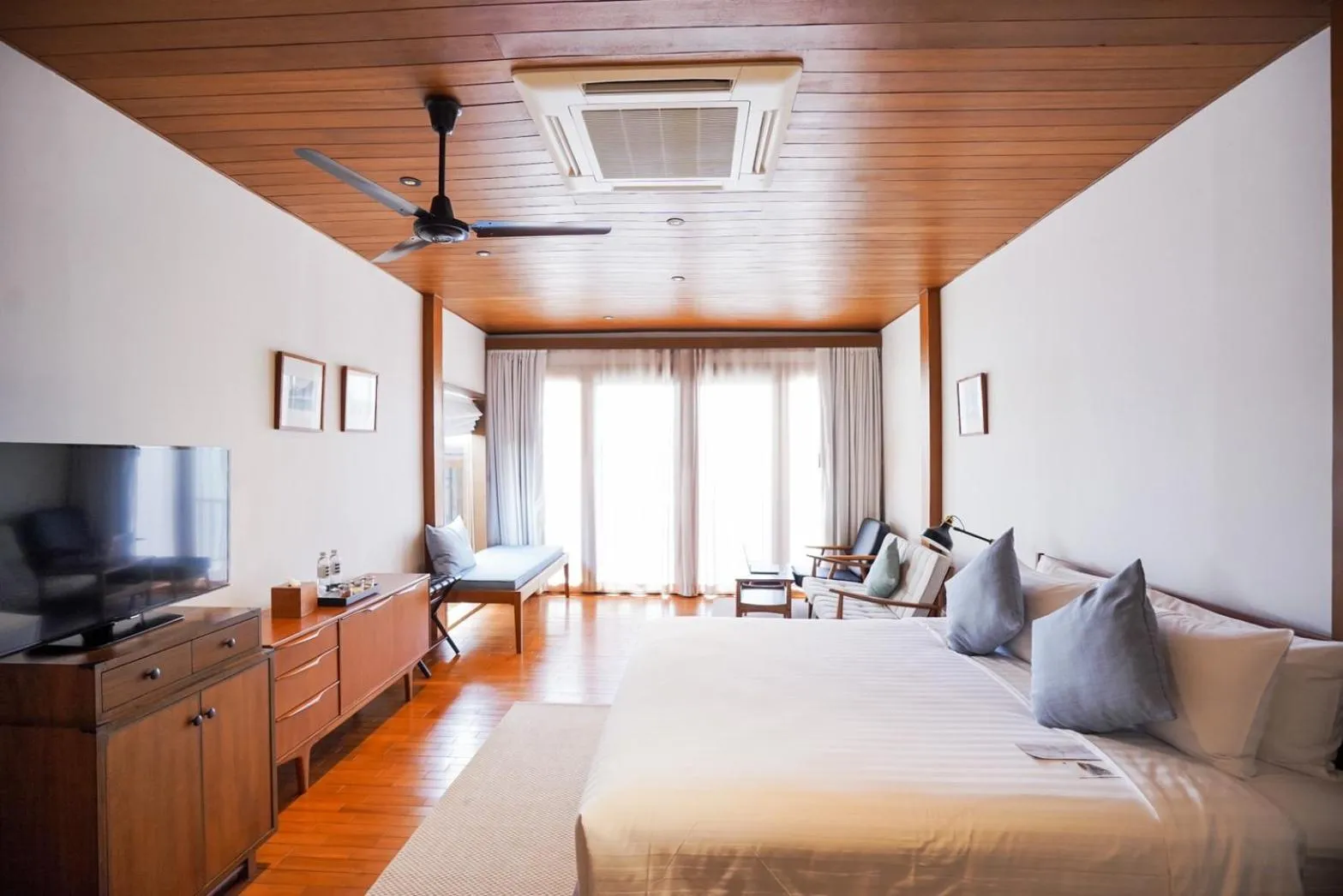 Junior Suite with Canal View in Chann Bangkok Noi