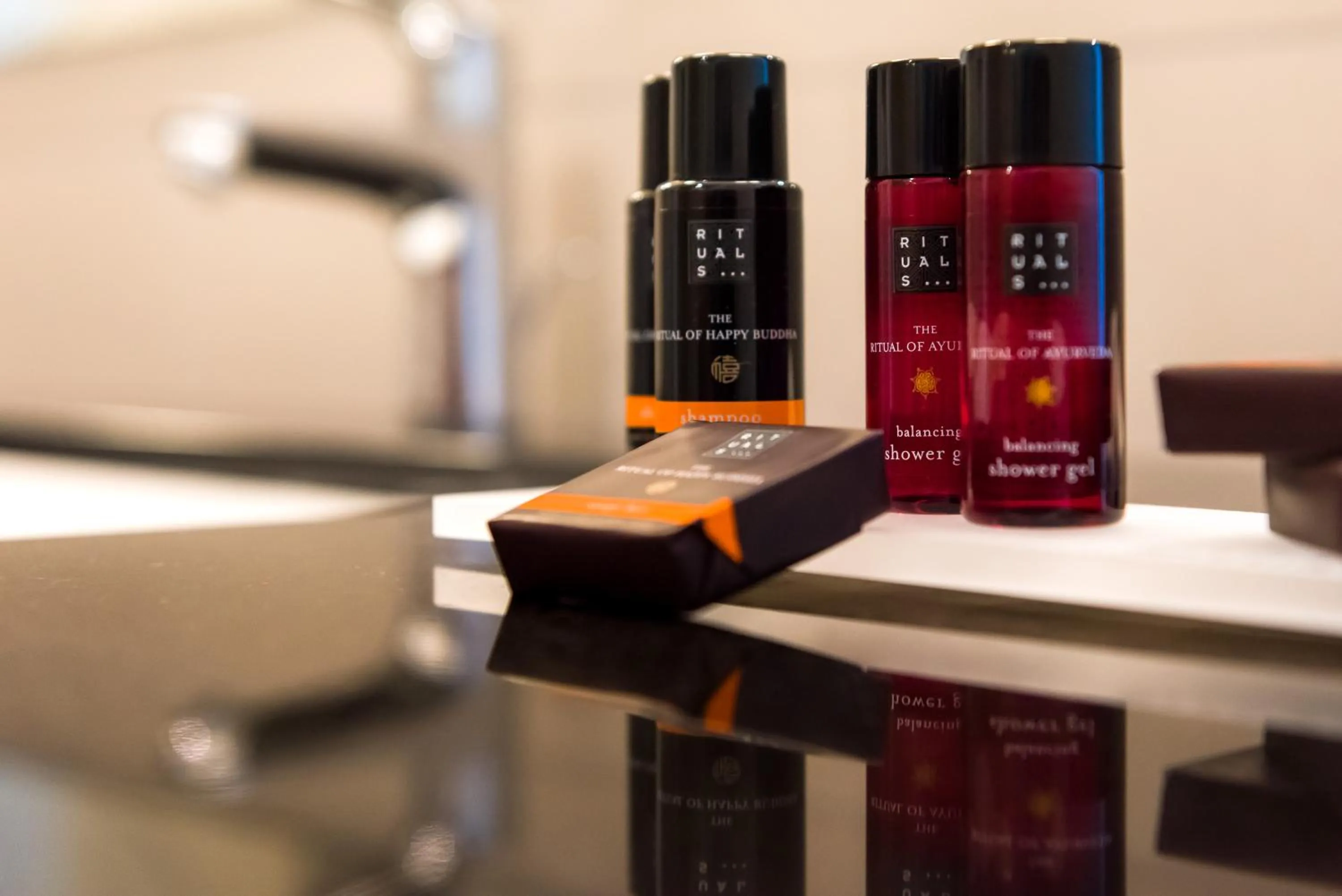 Deluxe Double or Twin Room with Balcony and Sea View - single occupancy in Hotel Olympia Sky