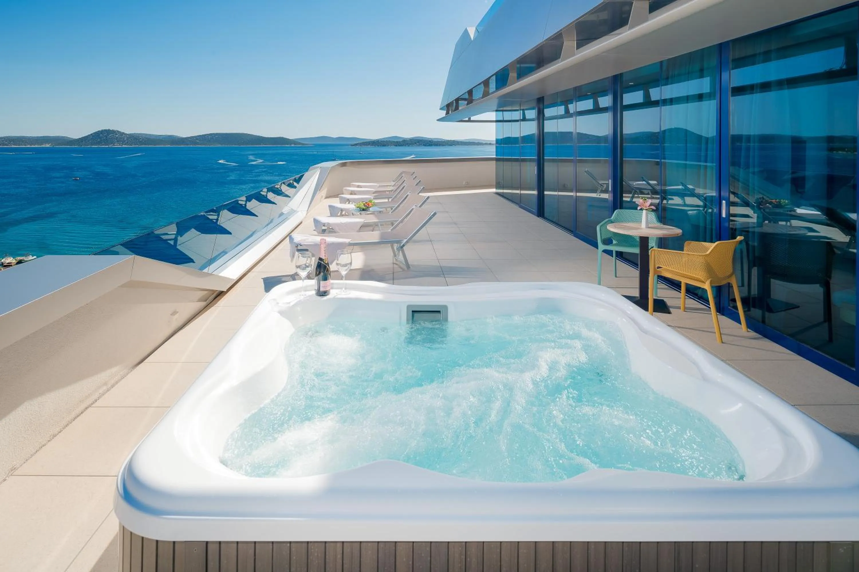 Executive Grand Spa Suite with Sea View in Hotel Olympia Sky