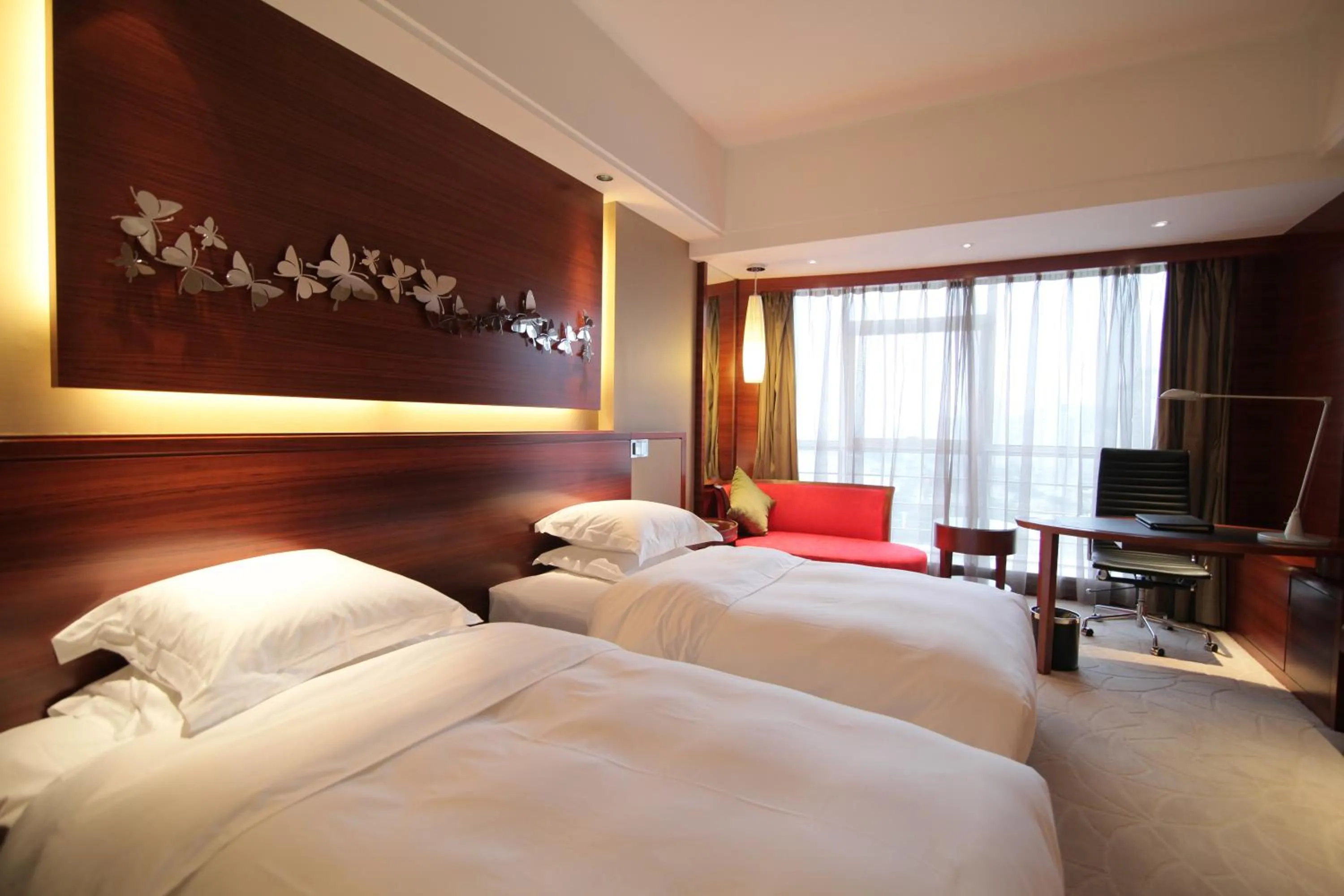 Superior Twin Room in Huangyan Yaoda Hotel
