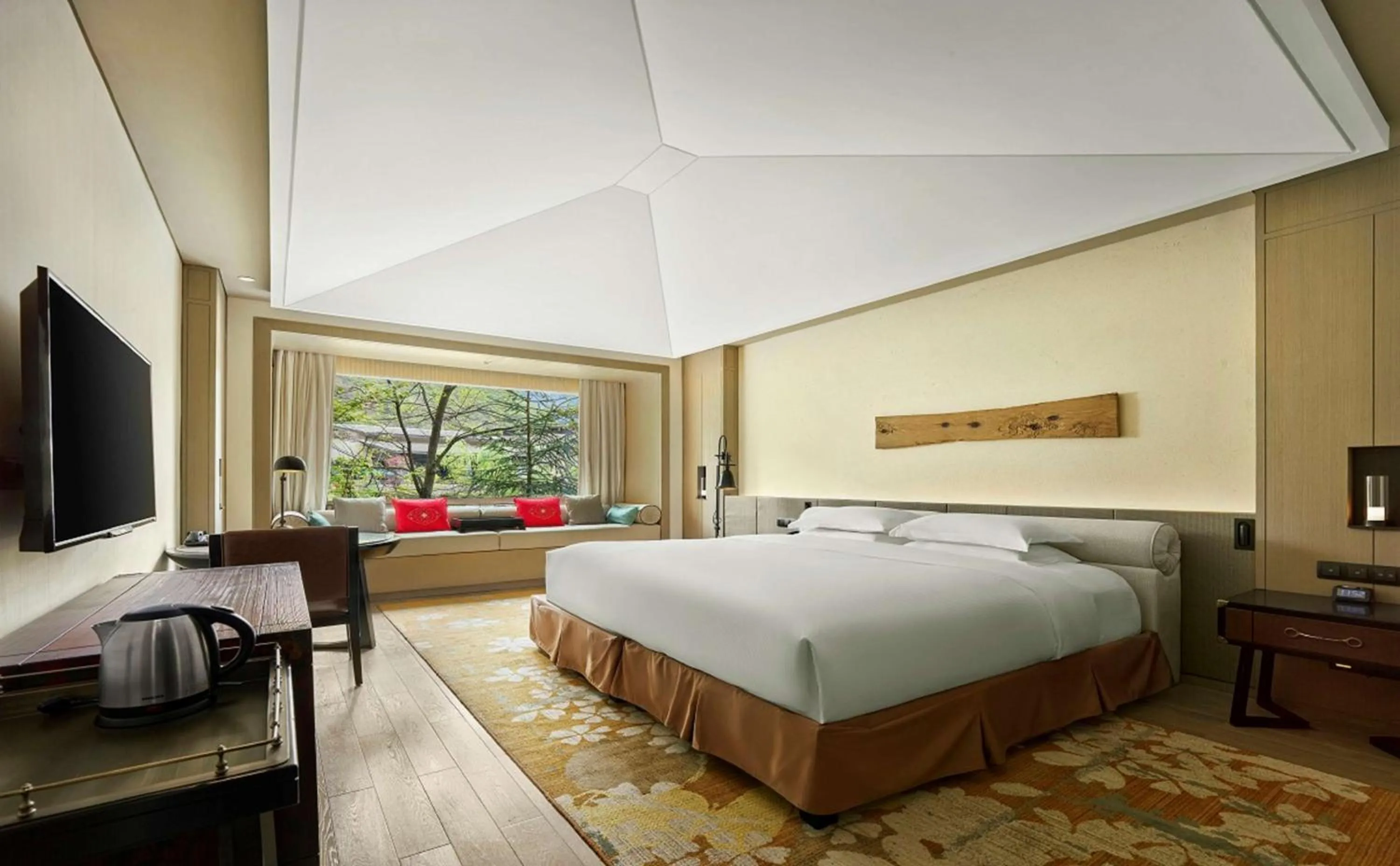 King Room - Mobility Accessible  in Hilton Jiuzhaigou Resort