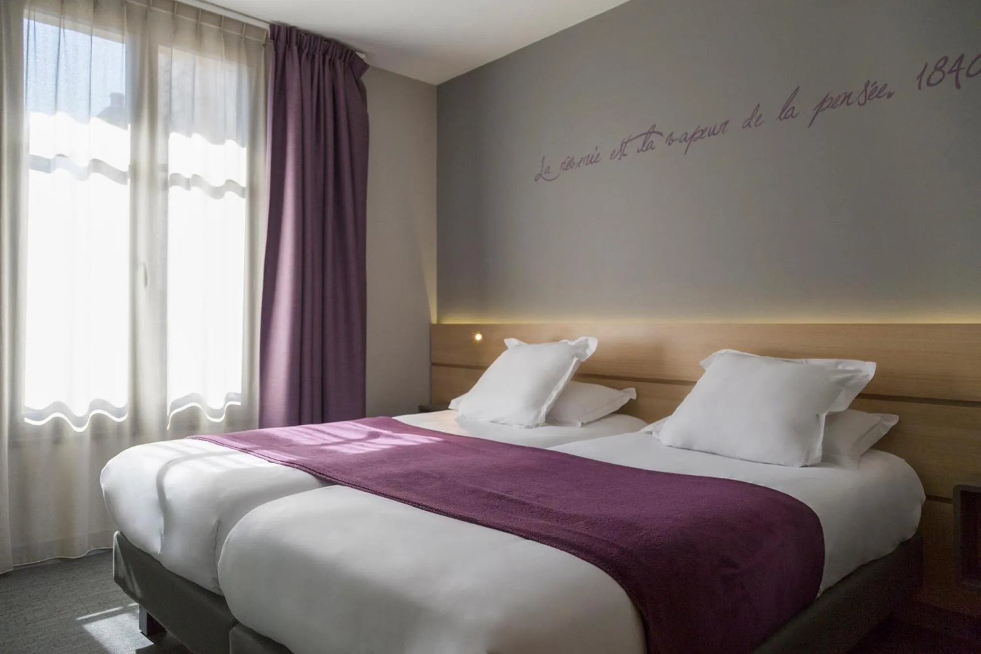 Comfort Twin Room in Hôtel du Château Dinan - Originals Boutique
