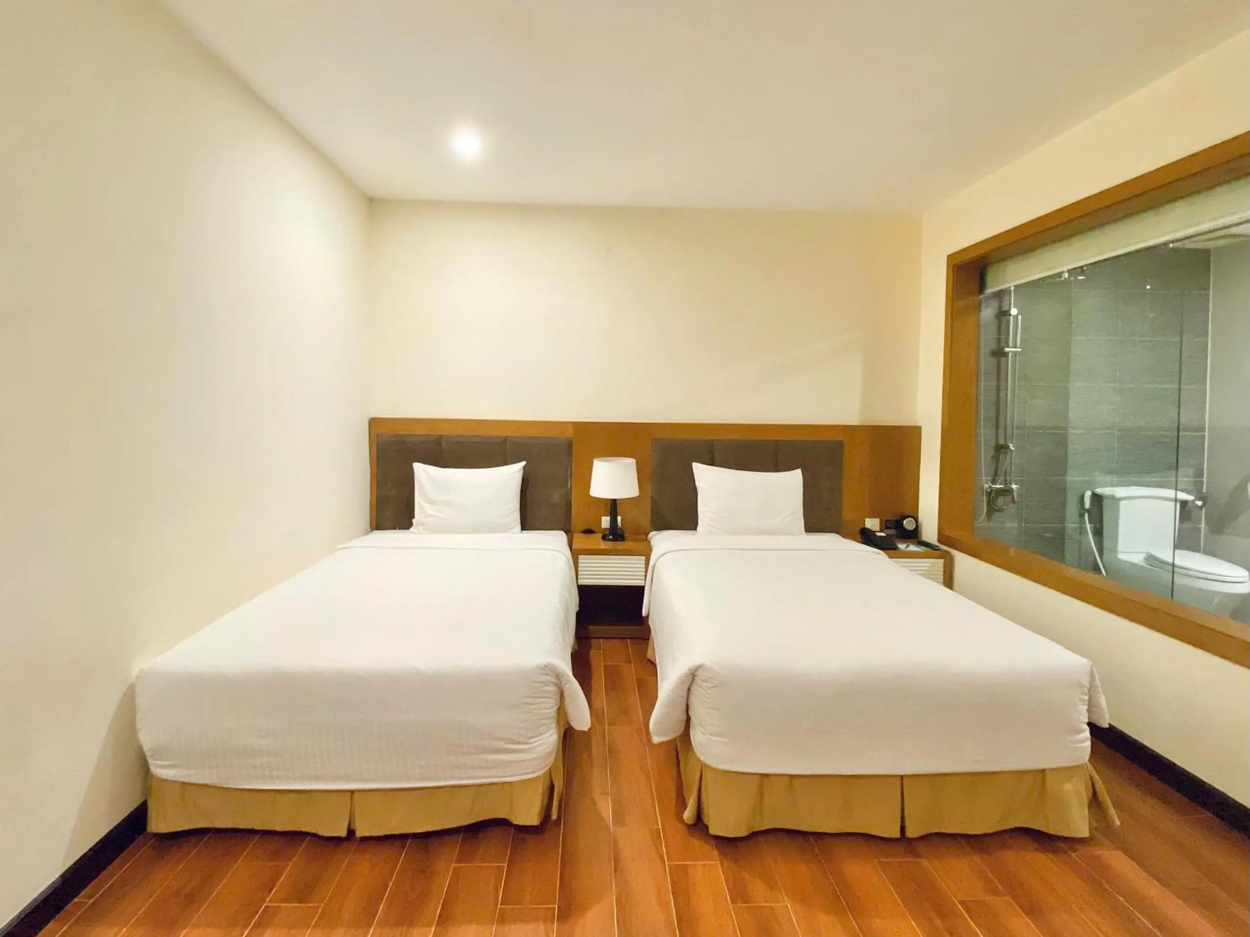 Superior Twin Room in Muong Thanh Holiday Con Cuong