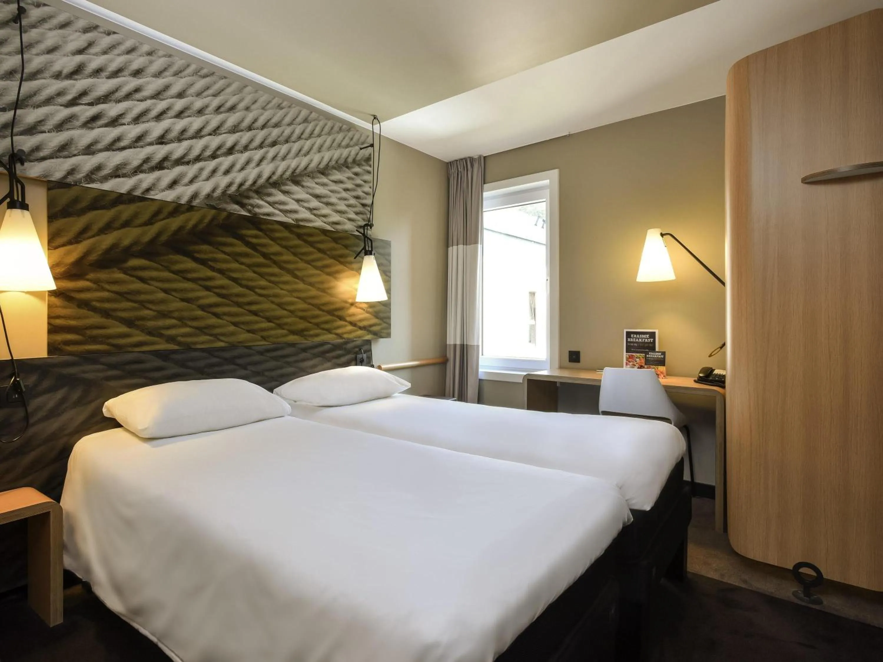 Twin Room in Ibis Brussels Erasmus