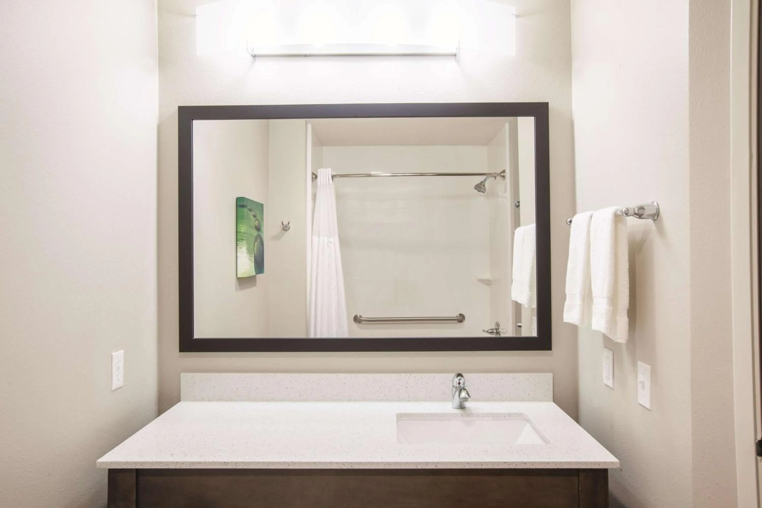 Queen Room with Two Queen Beds in La Quinta by Wyndham Tulsa Broken Arrow