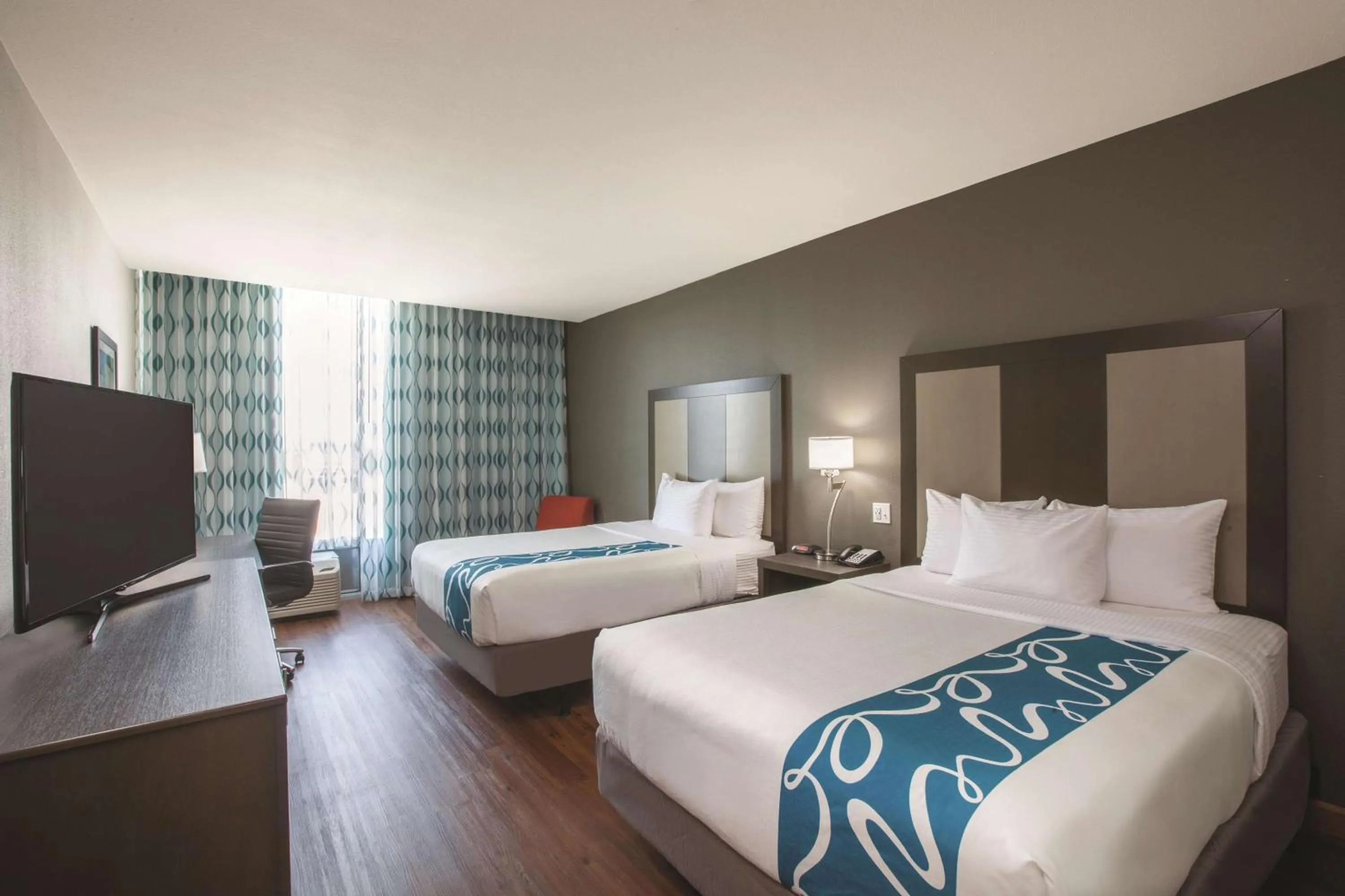 Queen Room with Two Queen Beds - Mobility Access/Non-Smoking in La Quinta by Wyndham Tulsa Broken Arrow