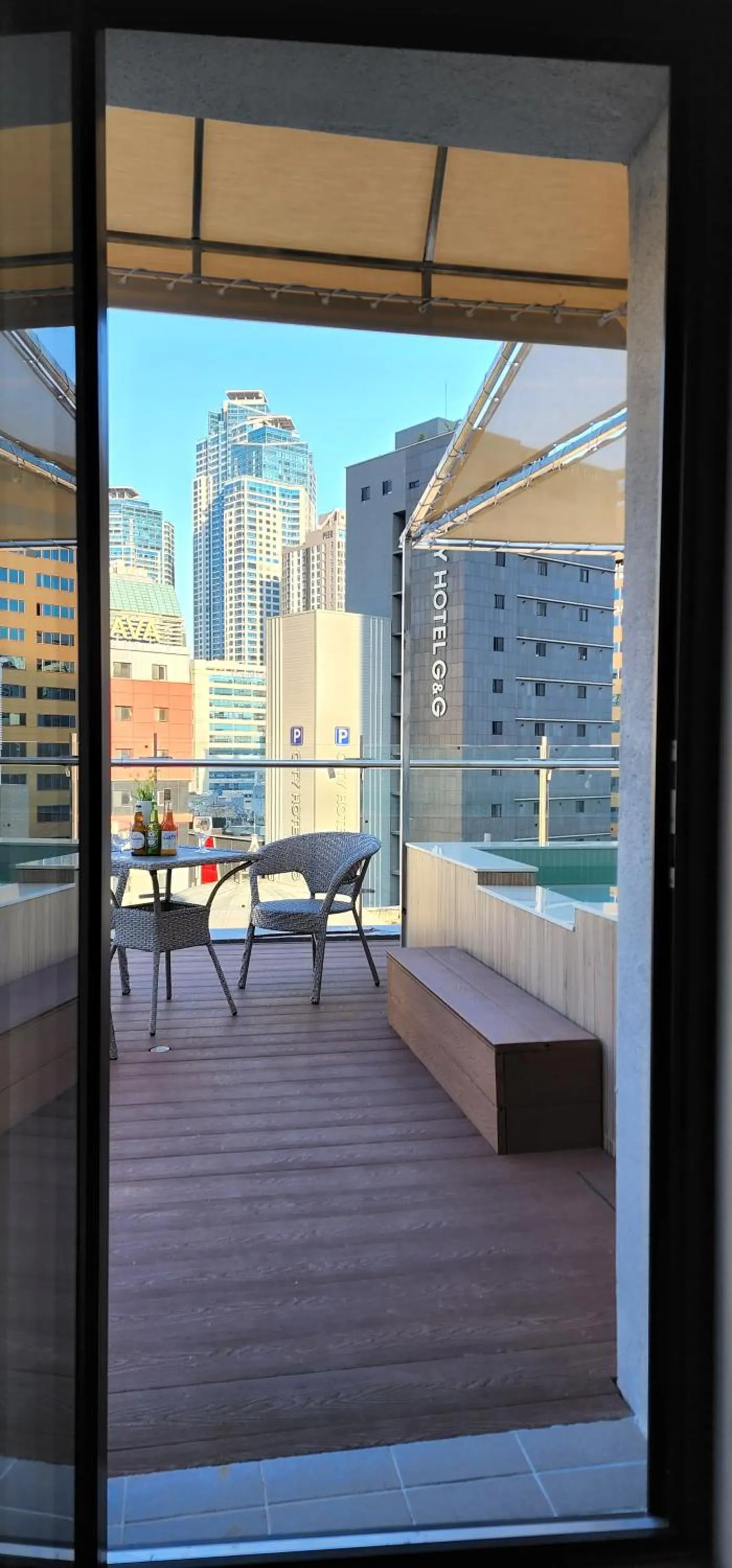 Pool Villa Suite (Outdoor Pool for Summer season Only) in Denbasta Central Hotel Seomyeon