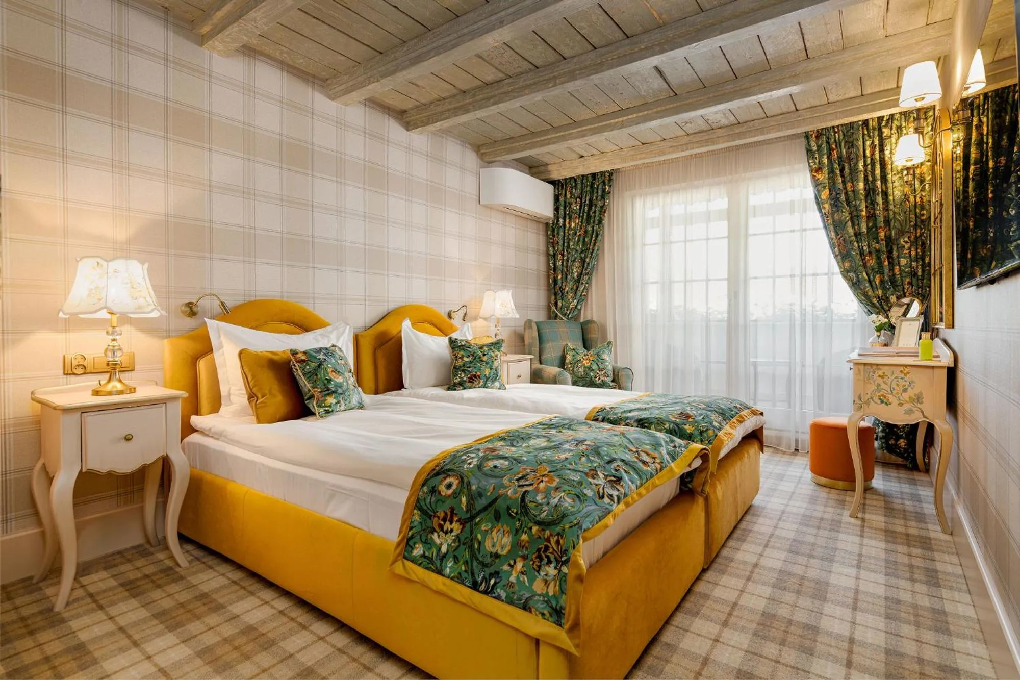 Twin Room with Balcony in Casa Timiș - Wellness & Spa Resort